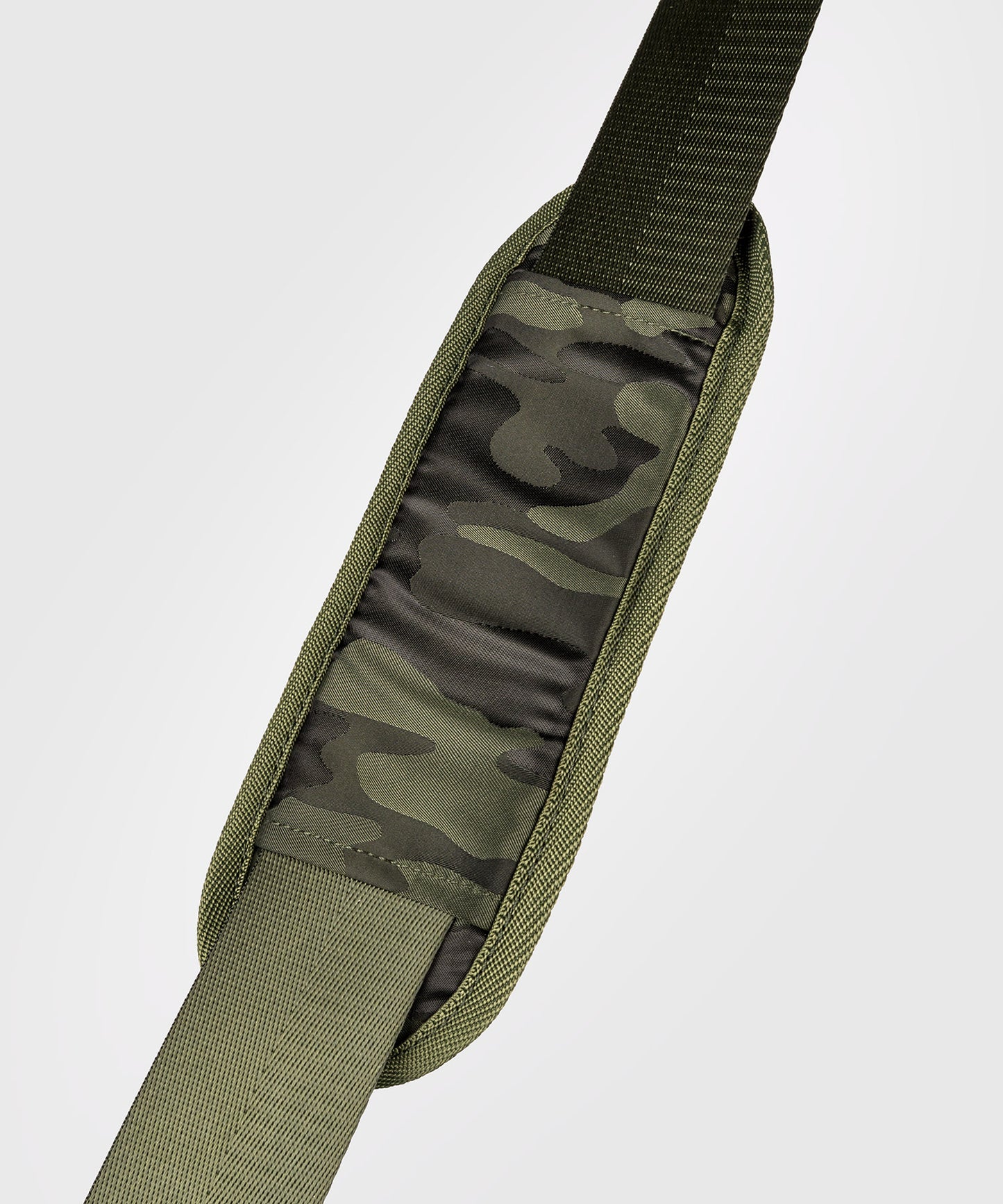 Venum Trainer Lite Sporttasche (48L) – Khaki/Camo