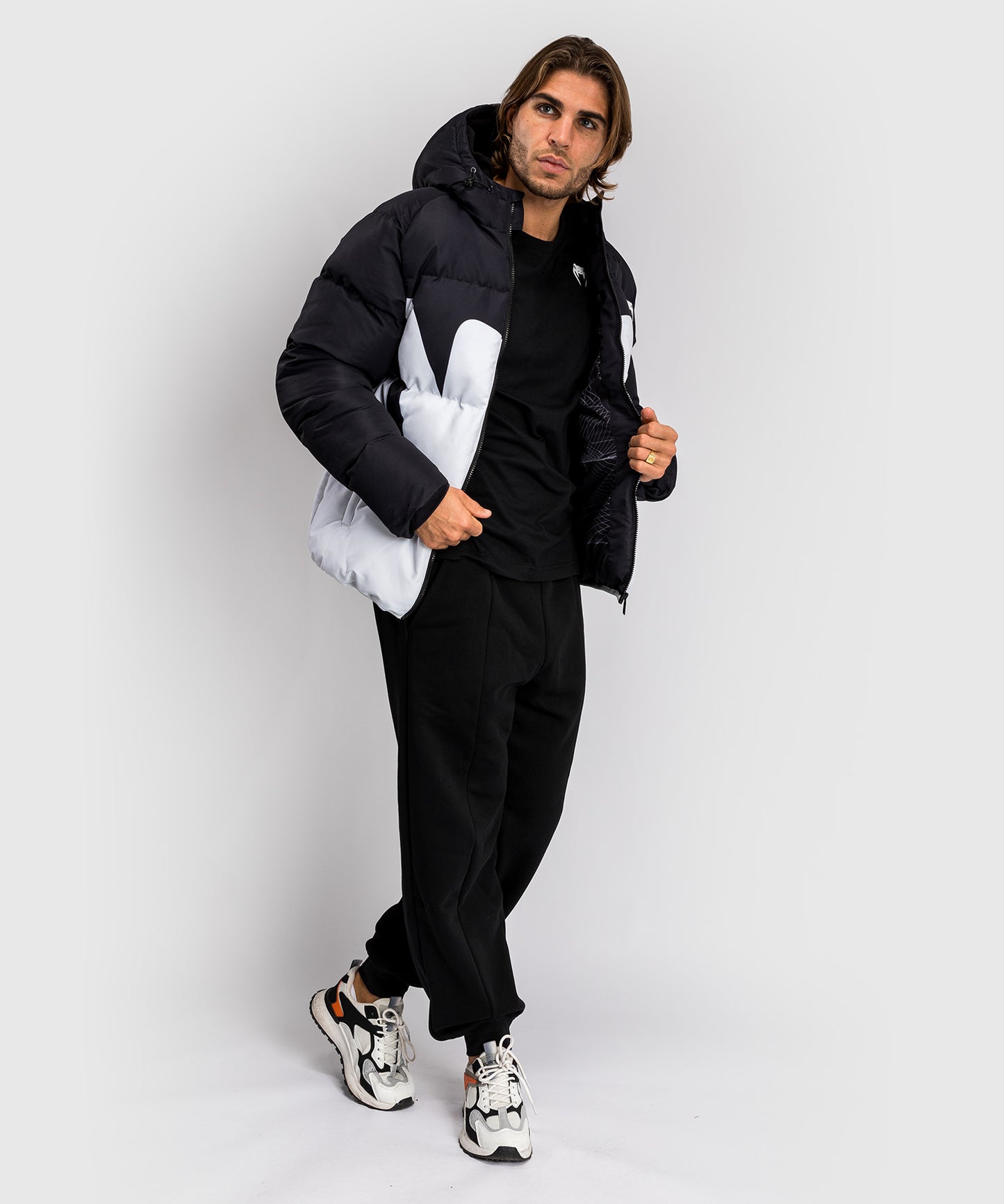 Venum Attack Chaqueta de pluma - Negro/Hielo
