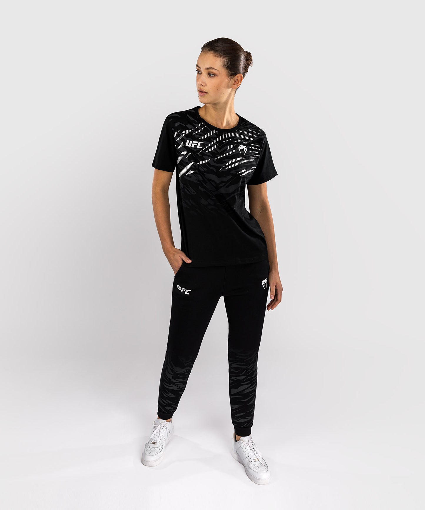 UFC Fusion by Venum Replica Camiseta de Manga Corta para Mujer - Negro