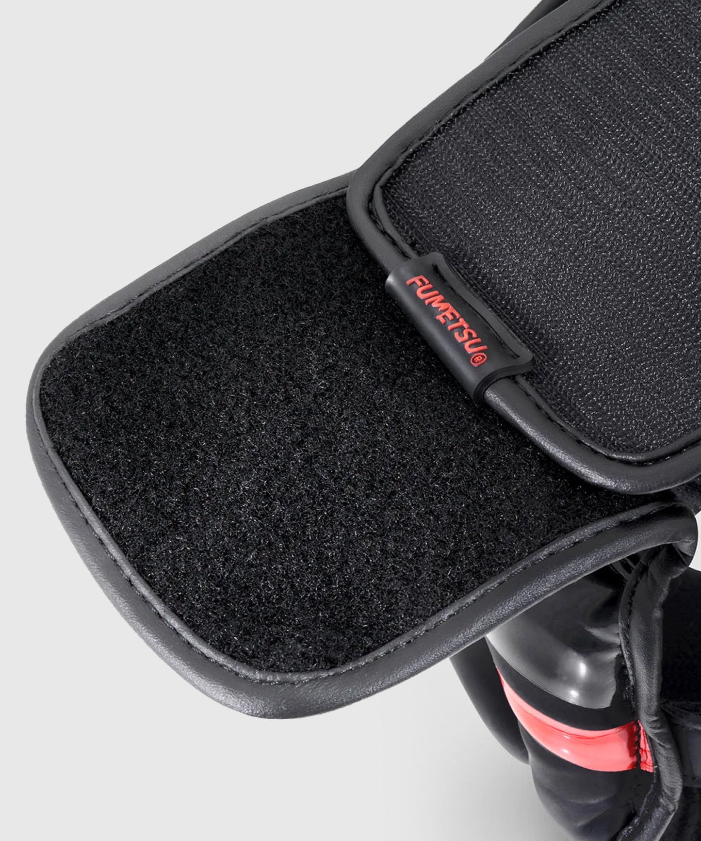 Fumetsu Ghost S3 Headgear - Black/Red