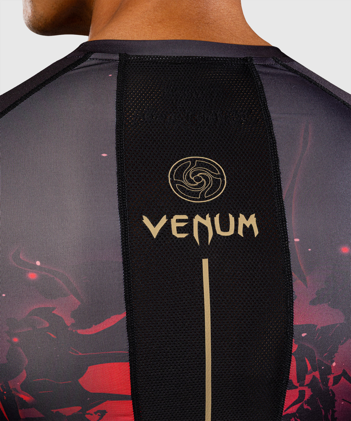 Jujutsu Kaisen x Venum Itadori Langarm Rashguard – Schwarz/Rot