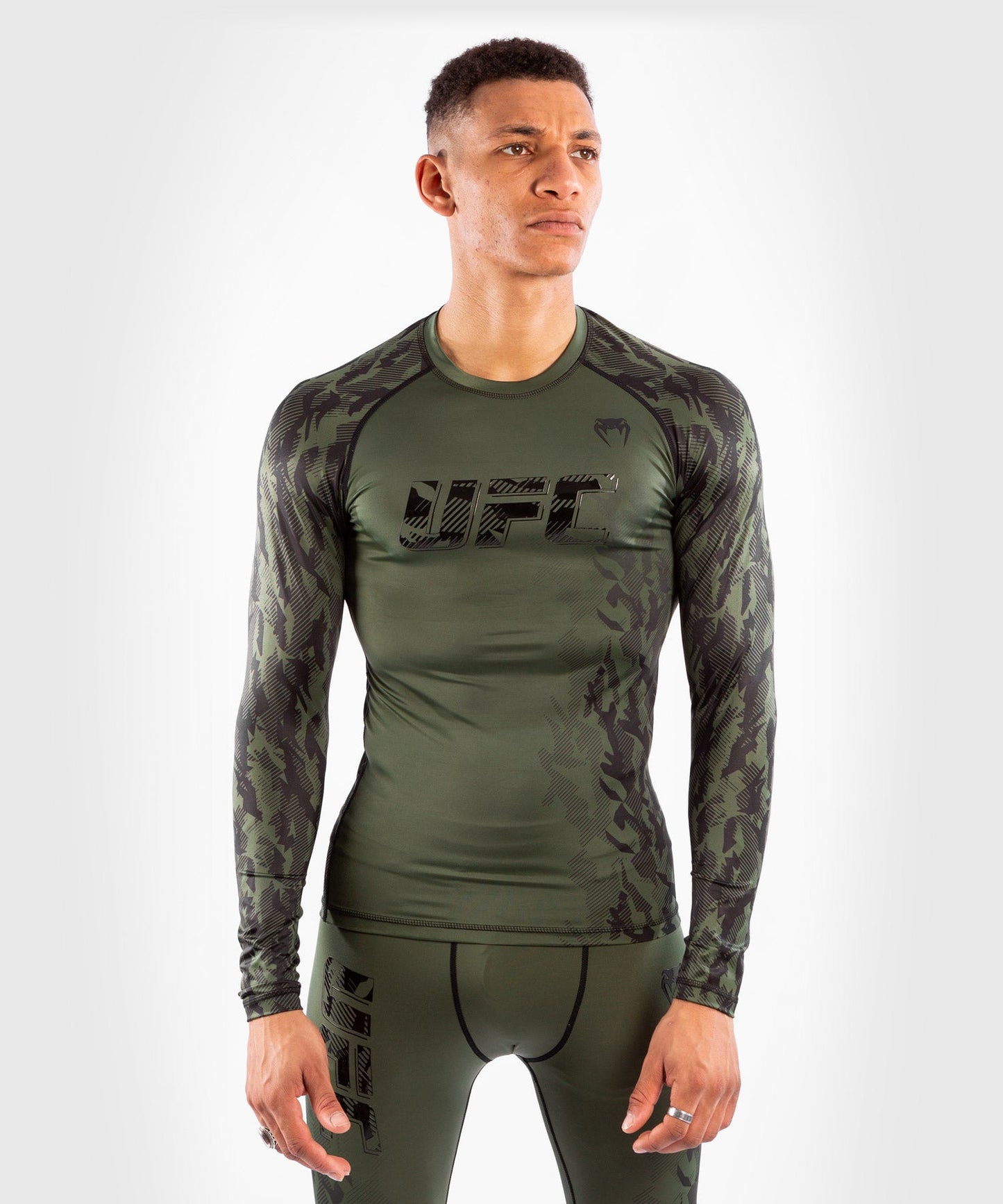 UFC Men's Long Sleeve Compression T-Shirt Venum Authentic Fight Week - Khaki