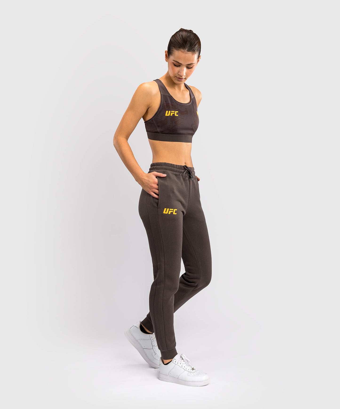 UFC Fusion by Venum Fight Week Pantalón de Algodón para Mujer - Solid Marrón tierra