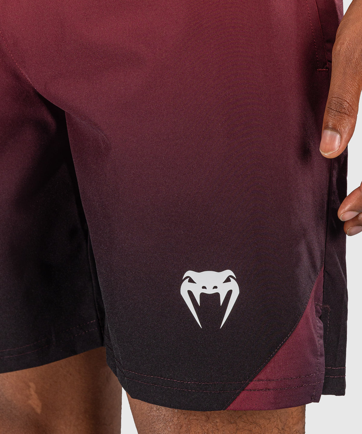 Venum Giant Shift Pantalón corto de entrenamiento - Negro/Rojo