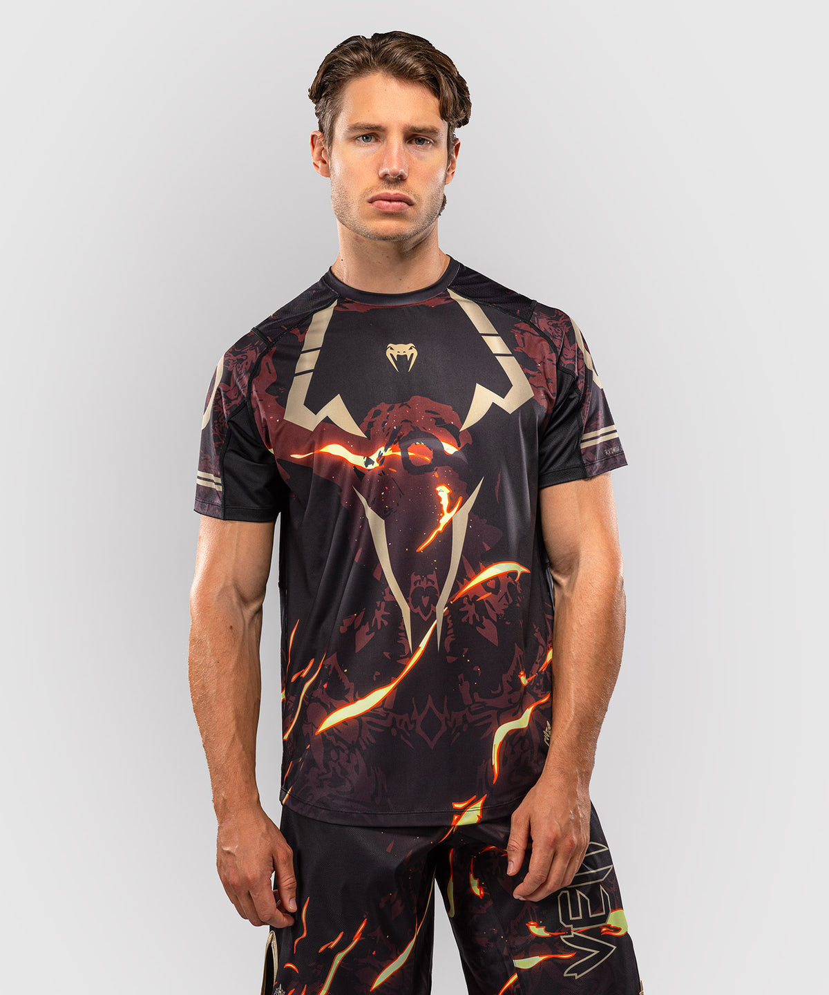 Jujutsu Kaisen x Venum Sukuna Dry-Tech-T-Shirt – Schwarz/Beige