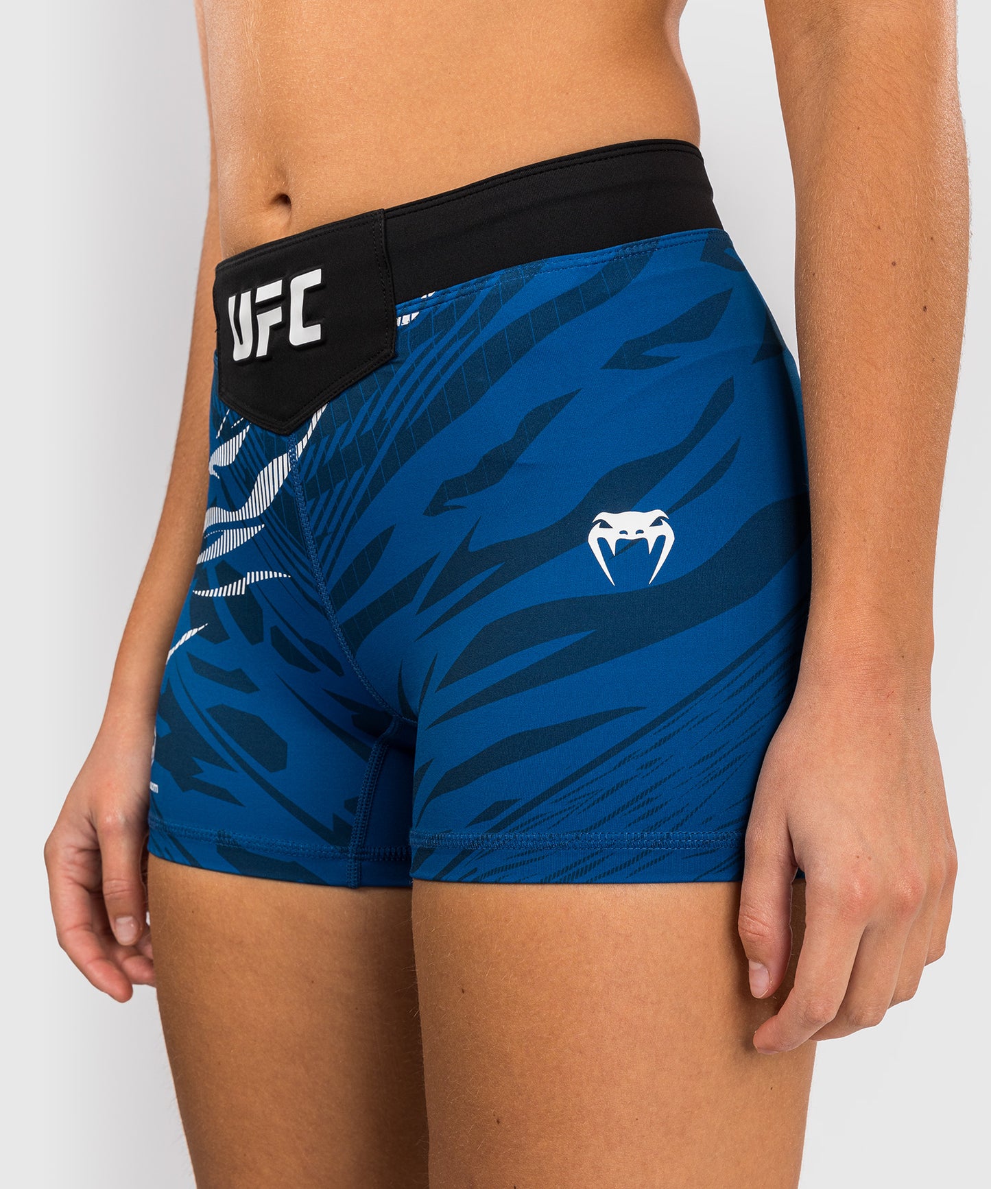 UFC Fusion by Venum Authentic Fight Night Damen Vale Tudo Short - Short Fit - Blau