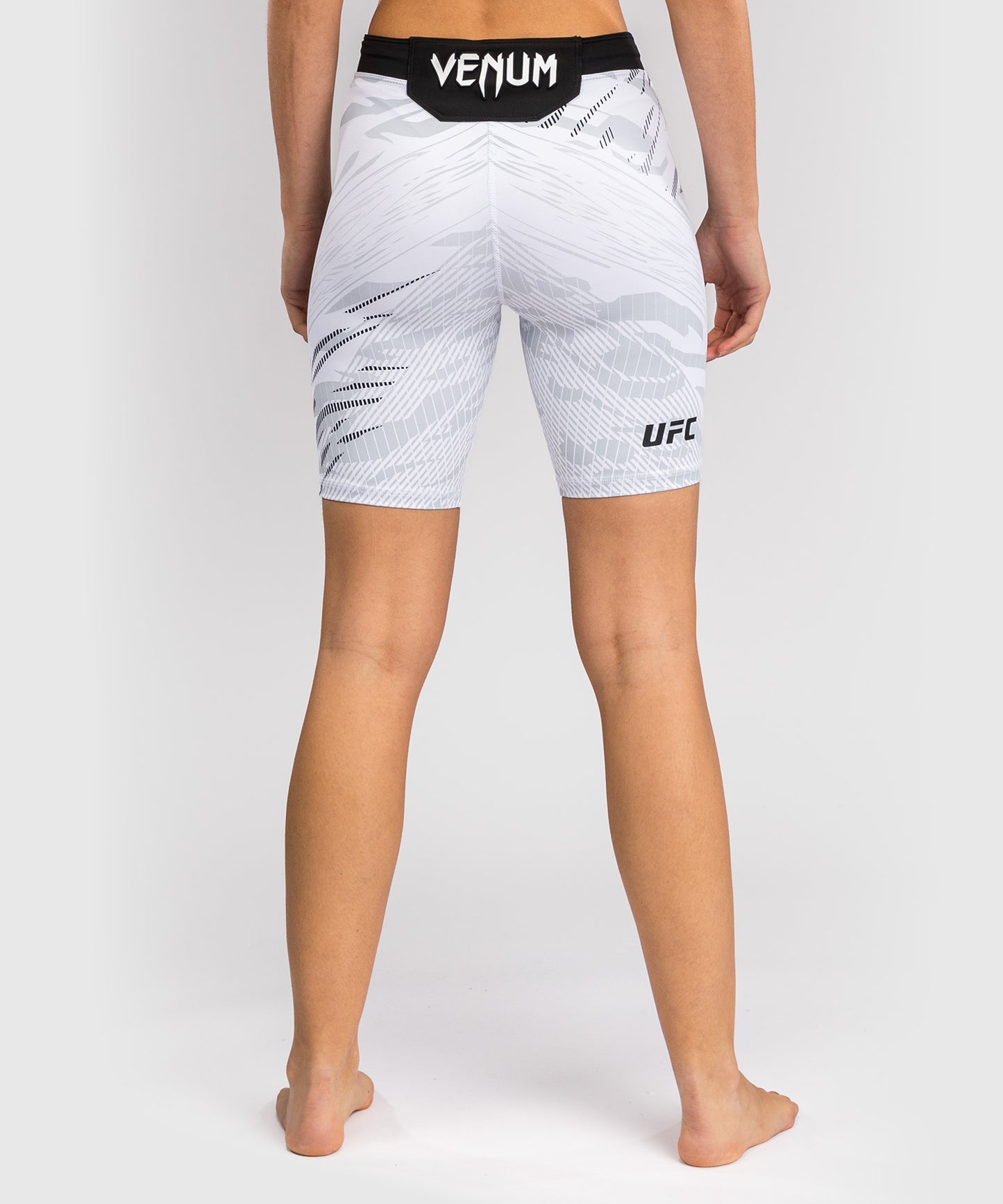 UFC Fusion by Venum Authentic Fight Night Damen Vale Tudo Short - Long Fit - Weiß