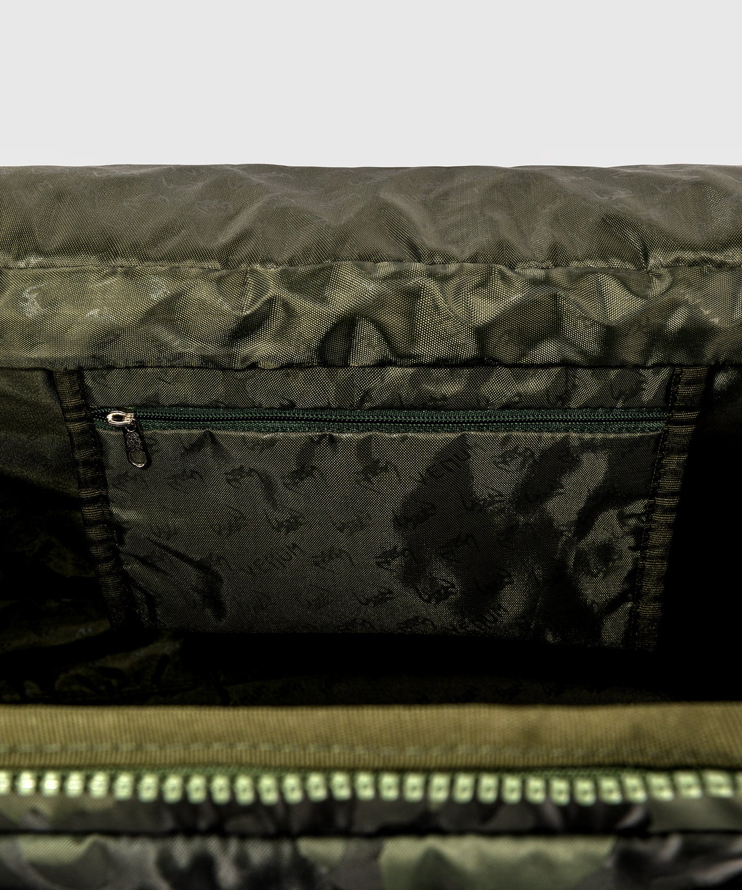 Venum Trainer Lite Sporttasche (48L) – Khaki/Camo