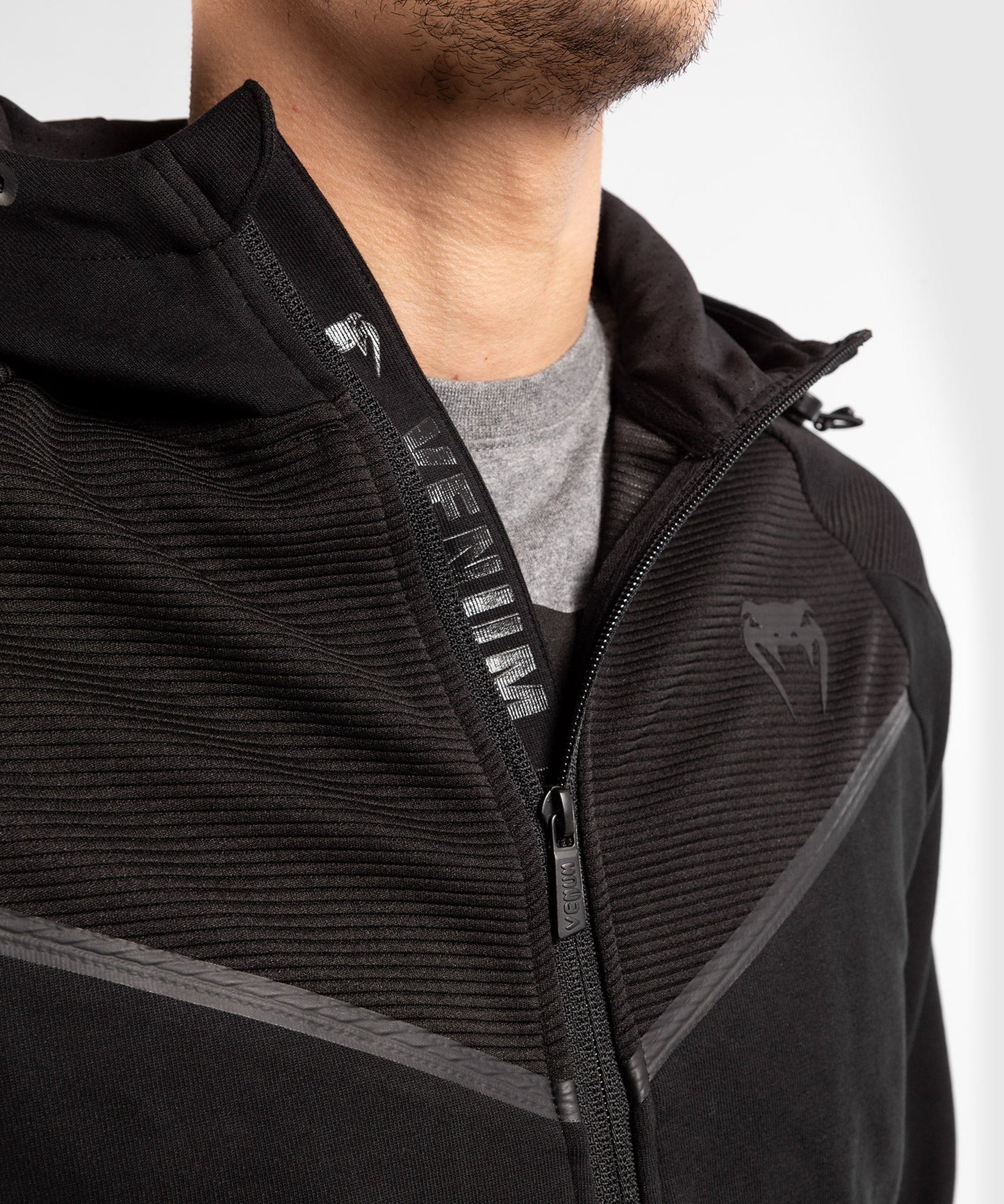 Venum Laser Evo 2.0 Hooded Sweatshirt - Black/Noir