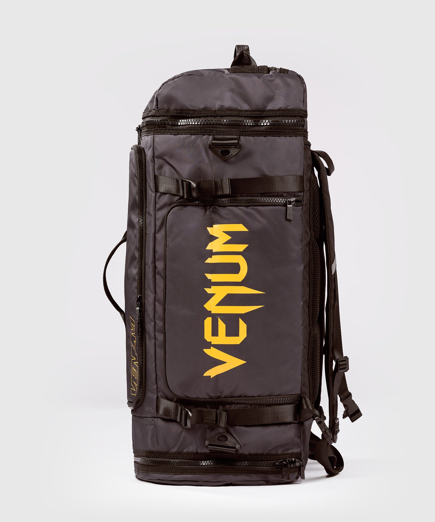 UFC Fusion by Venum Fight Week Duffel Bag - Aards Bruin