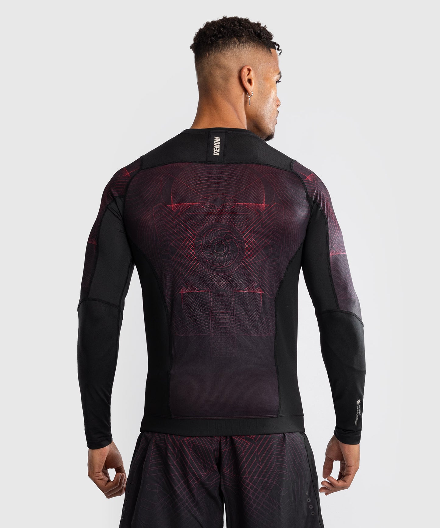 Venum G-Fit Air Rashguard de Manga Larga para Hombre - Negro Profundo/Rojo Fuego