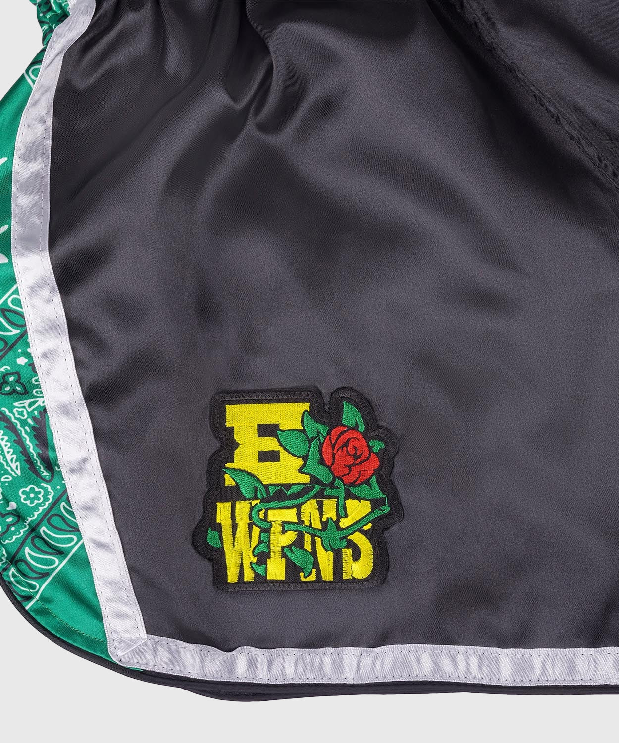 8 Weapons West Coast Pantaloncini da Muay Thai - Nero/Verde