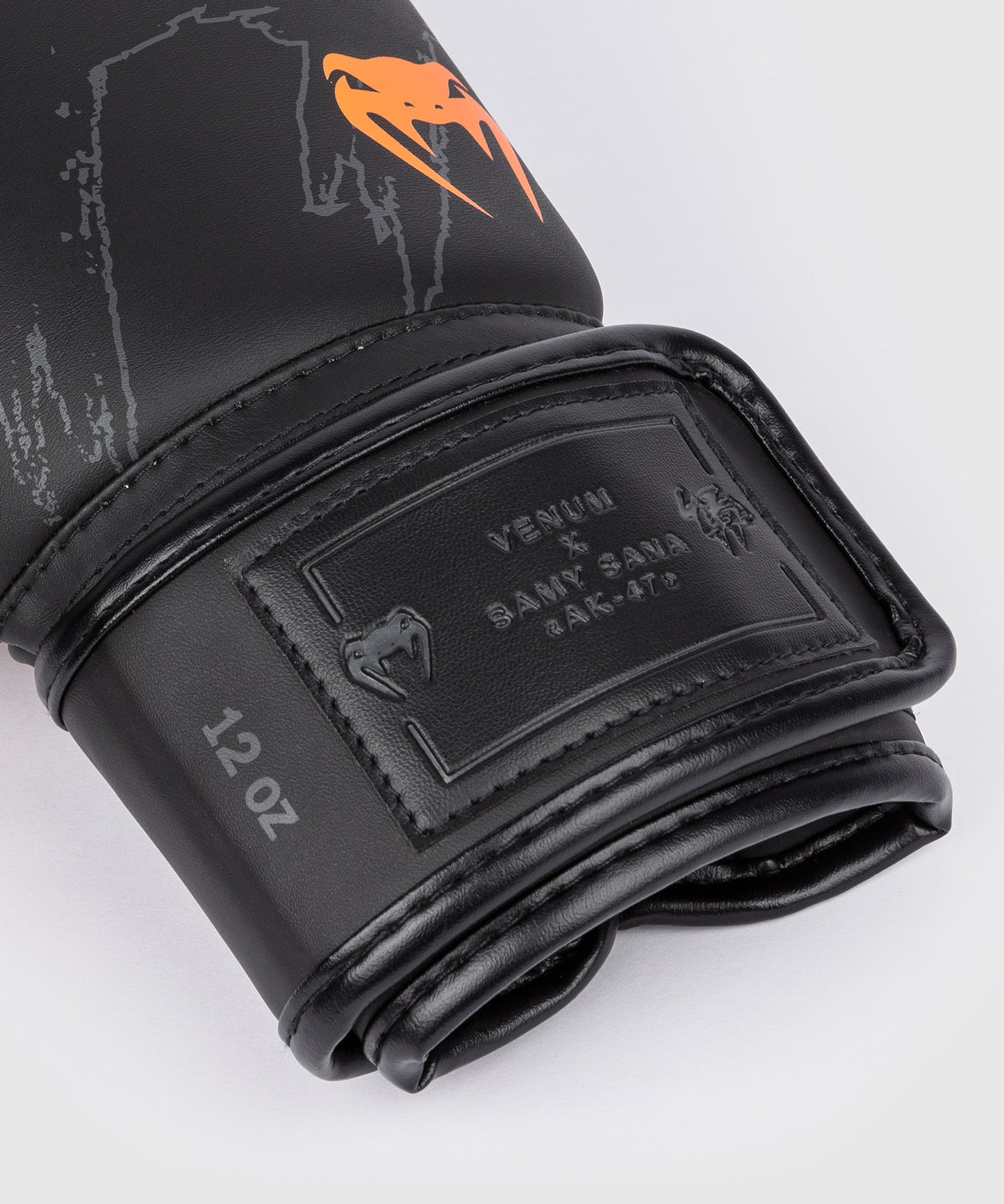 Gants de boxe Venum S47 - Noir/Orange