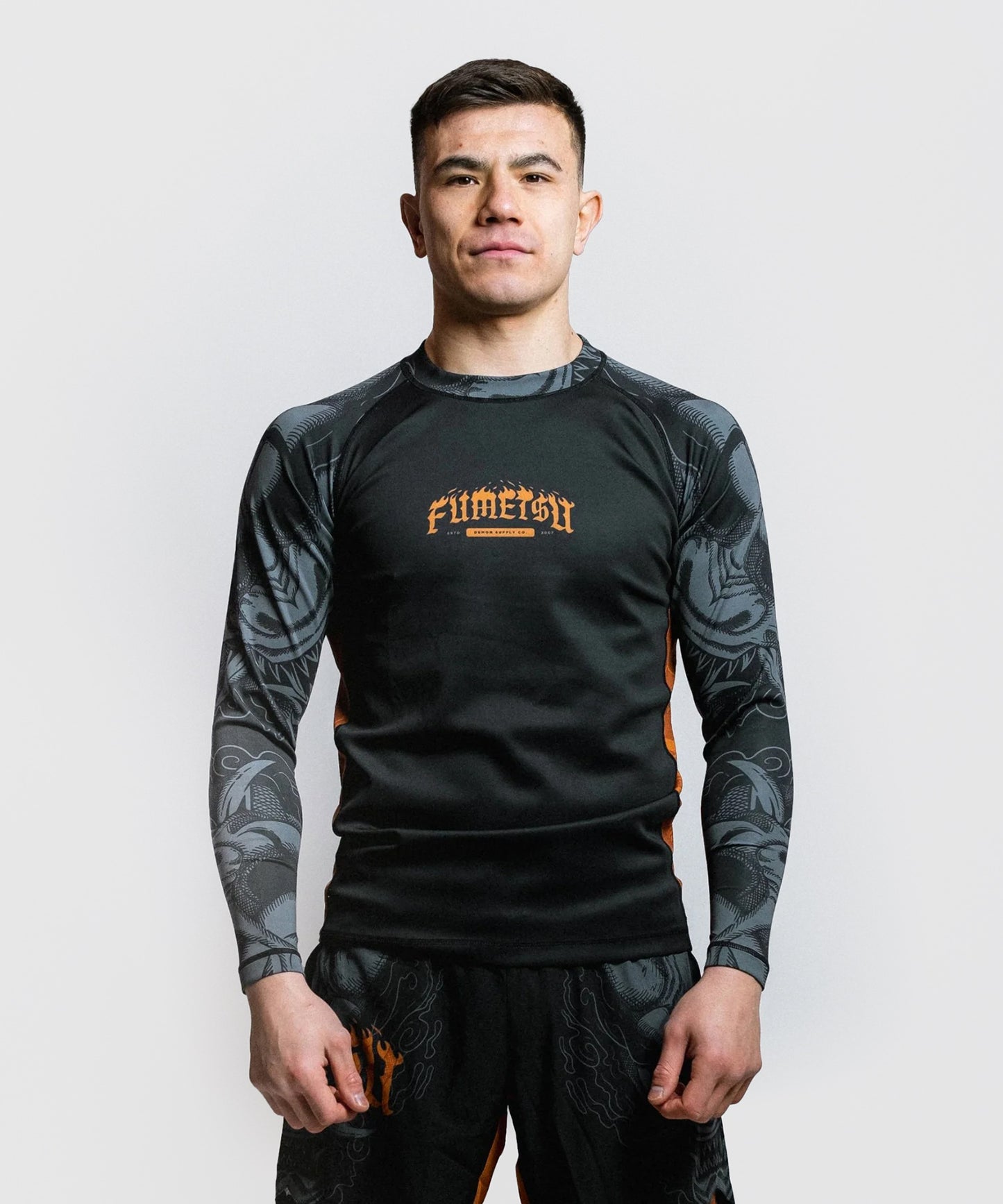 Fumetsu Oni Rashguard a Maniche Lunghe - Nero/Grigio/Bronzo
