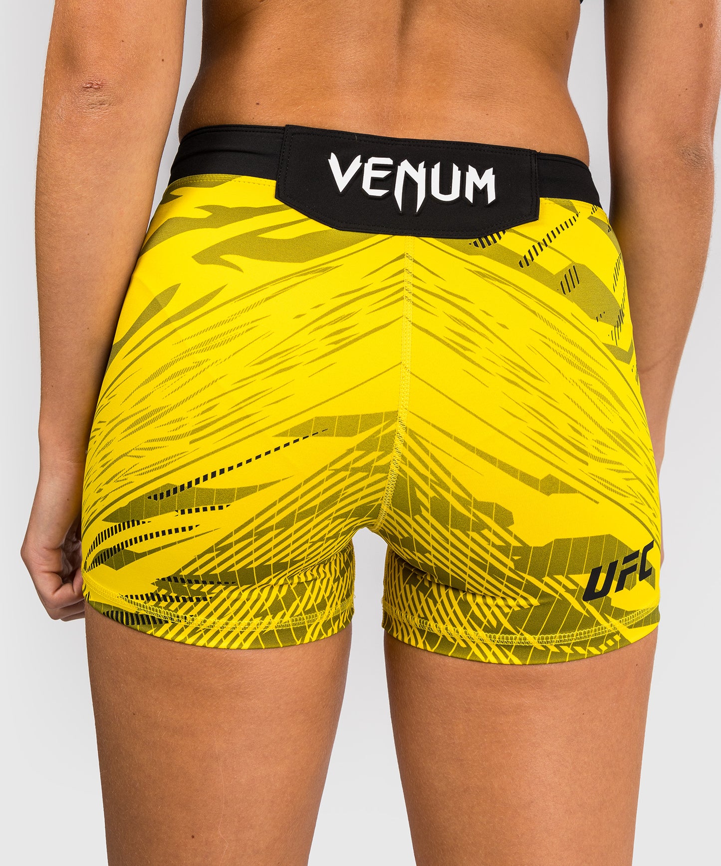 UFC Fusion by Venum Authentic Fight Night Damen Vale Tudo Short - Short Fit - Gelb