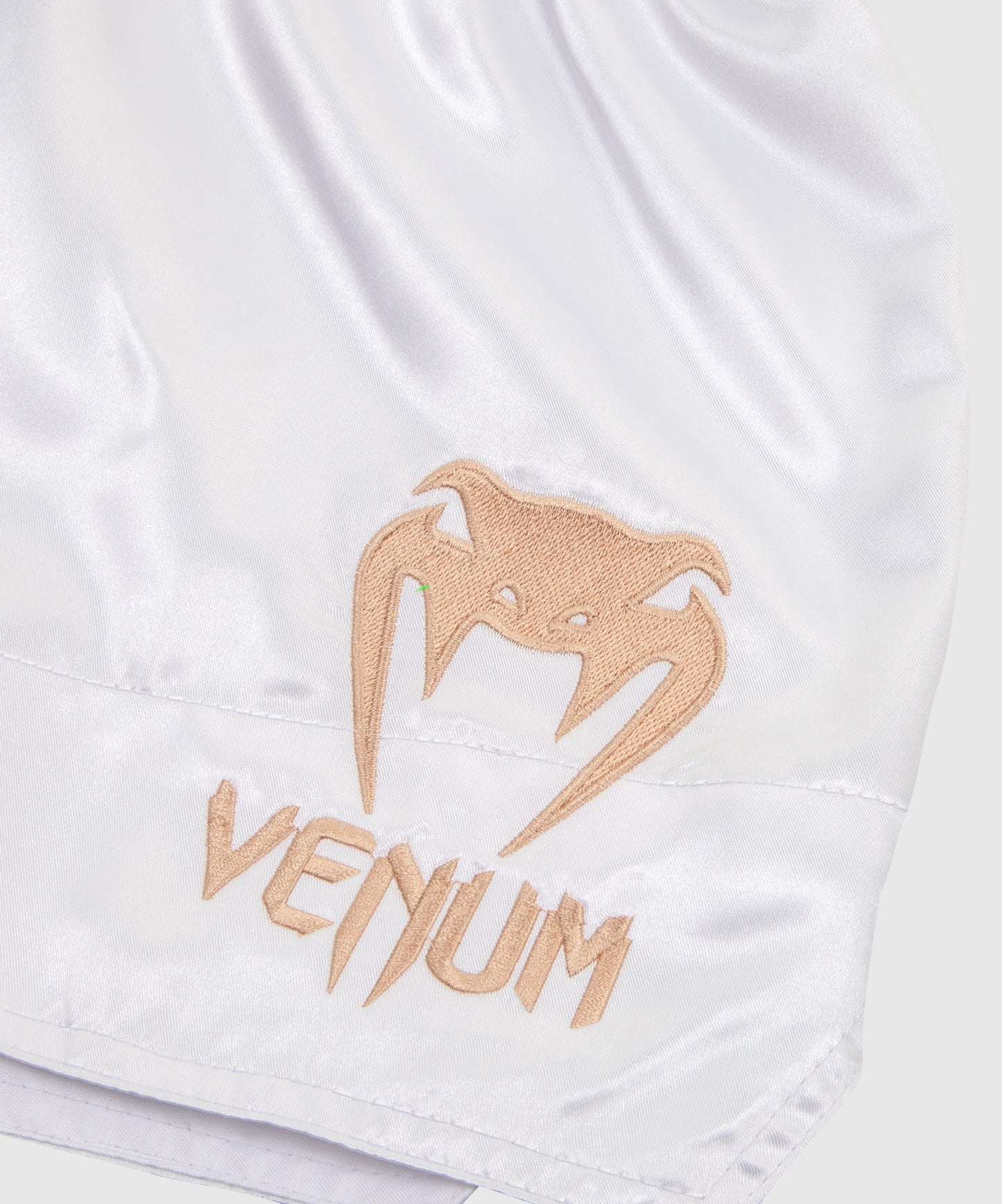 Short de Muay Thai Blanc/Or Venum Classic