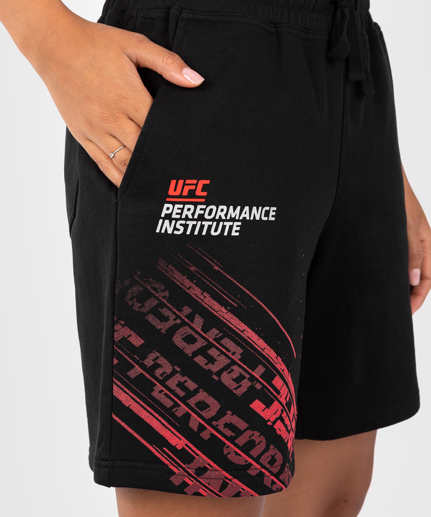 Short en coton pour femmes UFC Venum Performance Institute 2.0 - Noir/Rouge