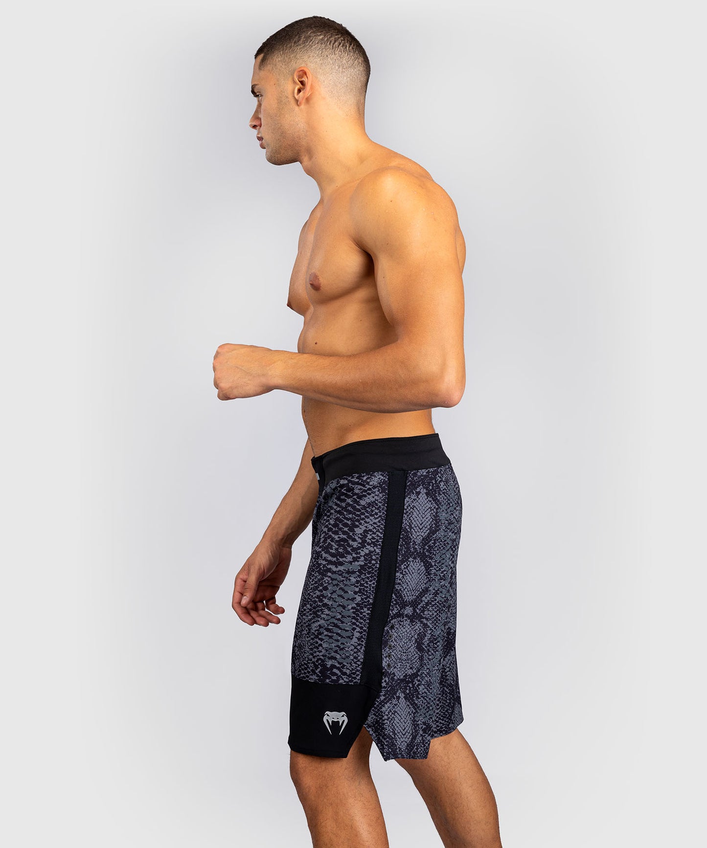 Venum G-Fit Scales Short de Combate – Negro/Gris Carbón