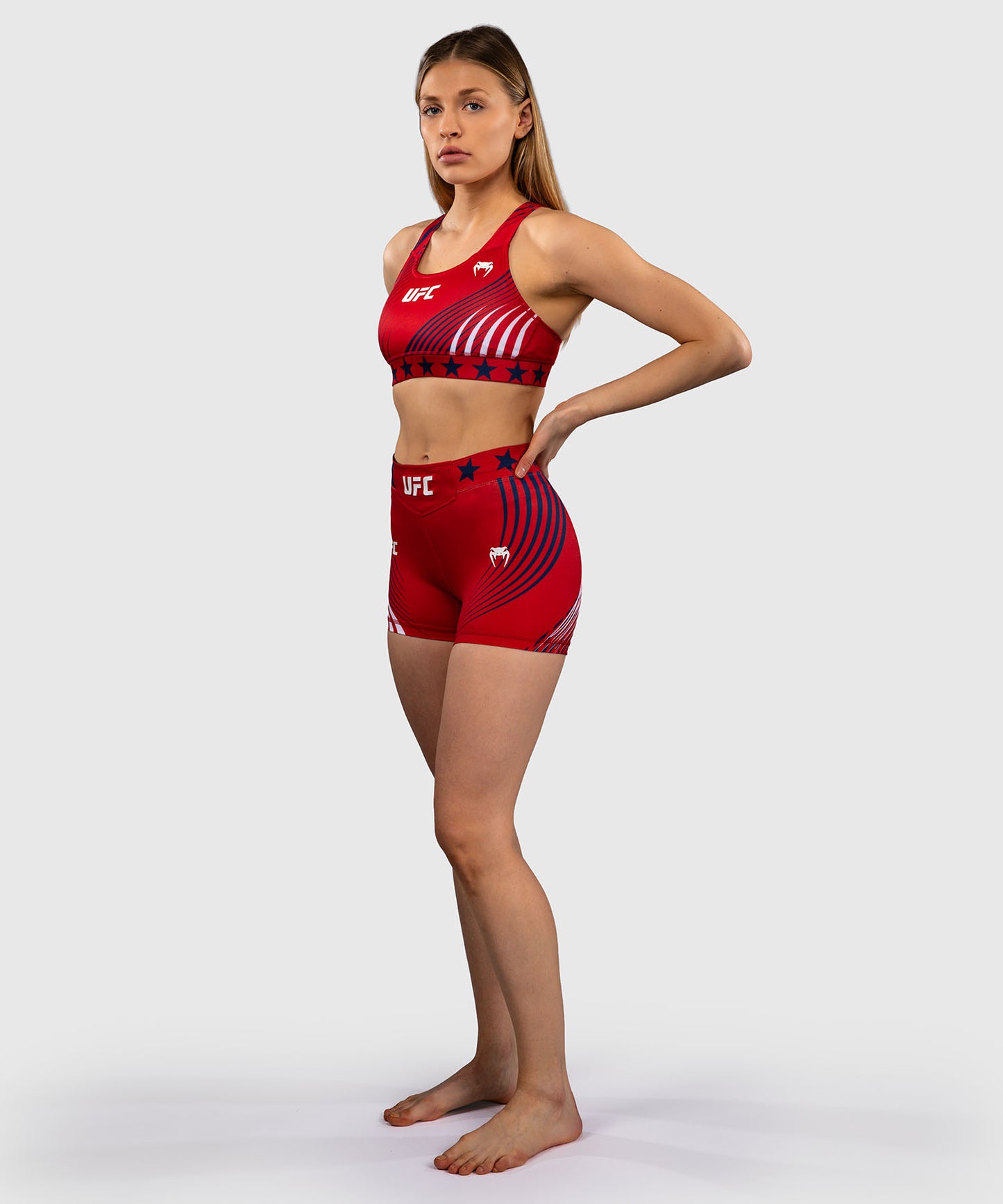 Official UFC Freedom 250 by Venum Authentic Vale Tudo Shorts im Short Fit für Damen - Rot