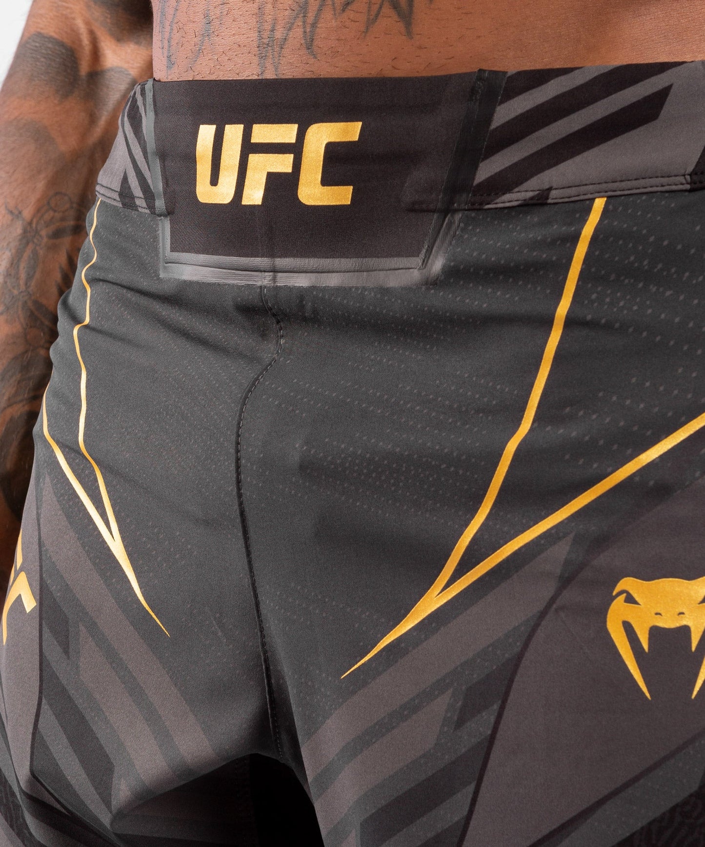 Men's UFC Fightshort Venum Authentic Fight Night - Long Cut - Champion