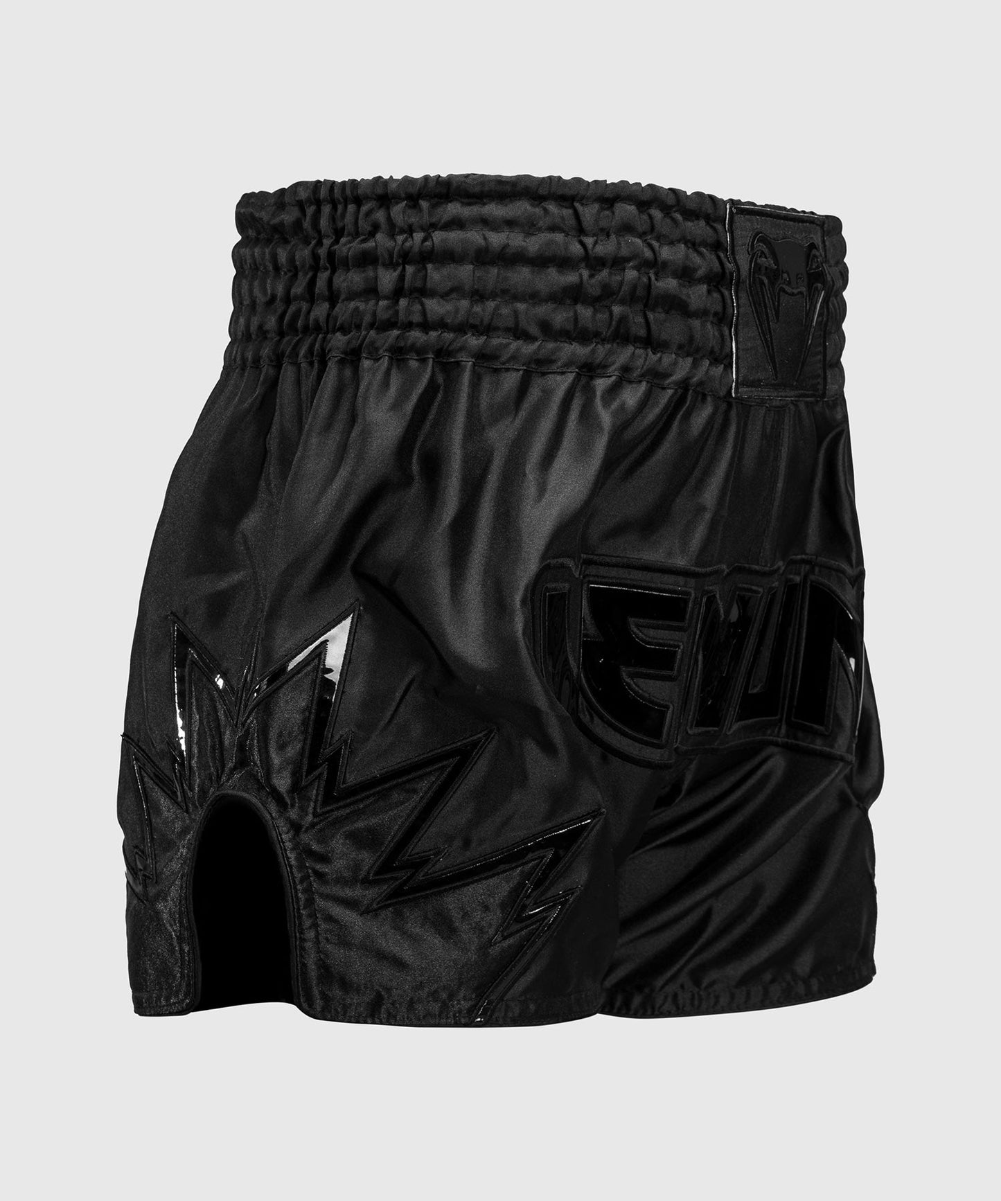 Pantalones cortos de Muay Thai Venum Inferno - Negro/Negro
