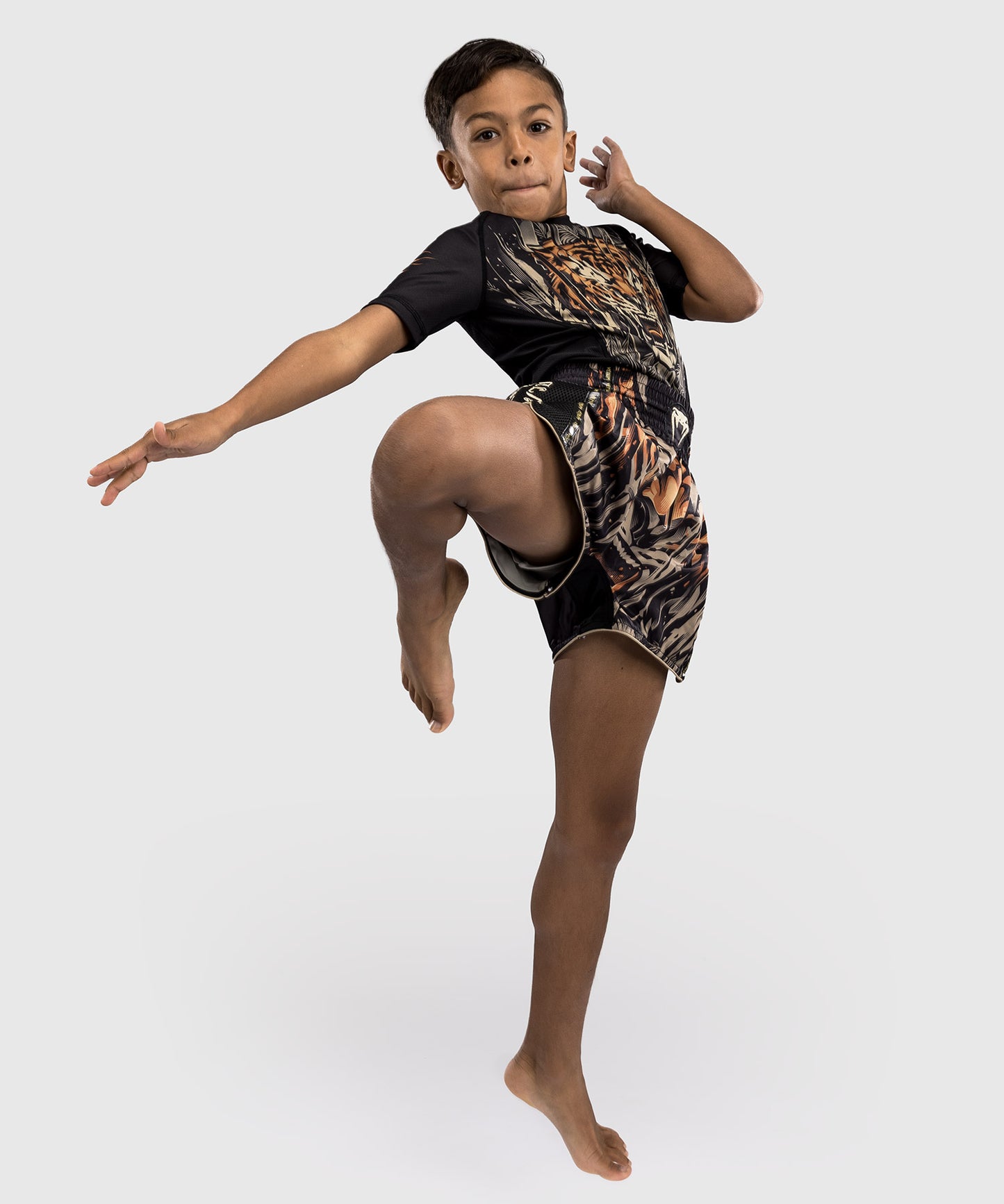 Short Muay Thai Venum Tiger pour Enfants - Noir/Orange Néon