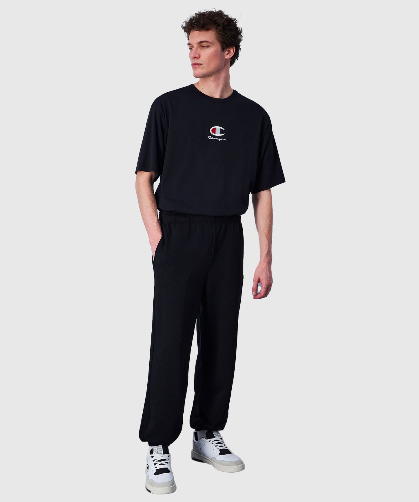 Champion Legacy Camiseta de Manga Corta – Negro