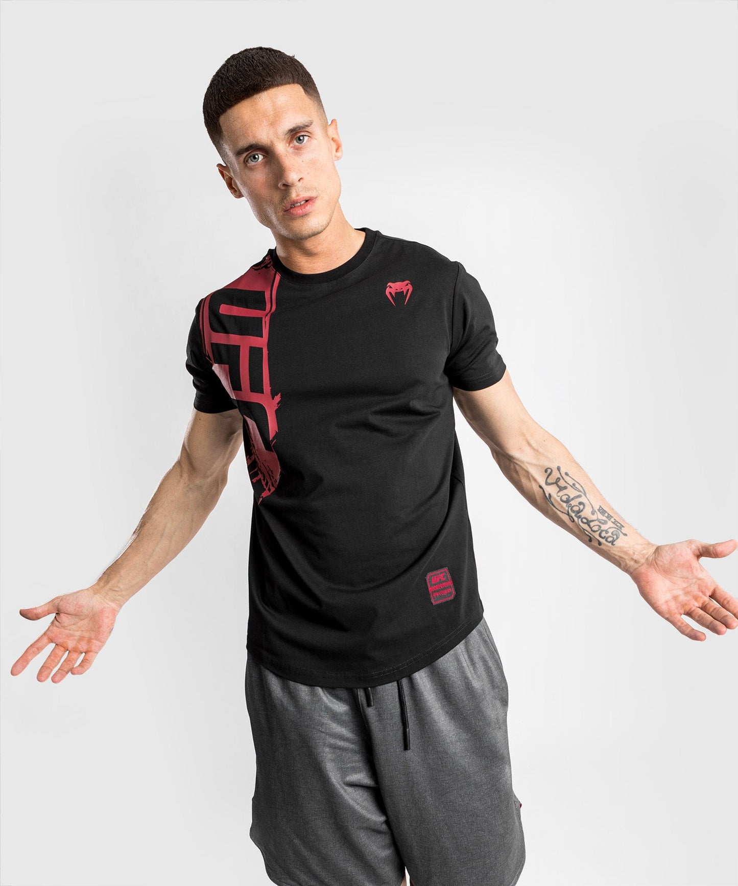 UFC T-Shirt Venum Authentic Fight Week 2.0 - Short Sleeve - Black/Red