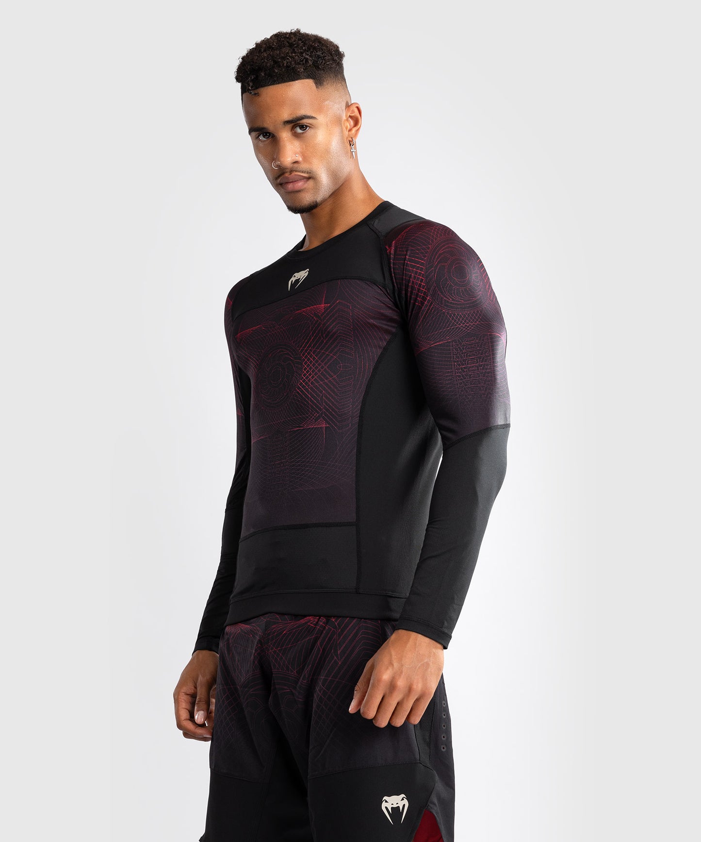 Venum G-Fit Air Rashguard de Manga Larga para Hombre - Negro Profundo/Rojo Fuego