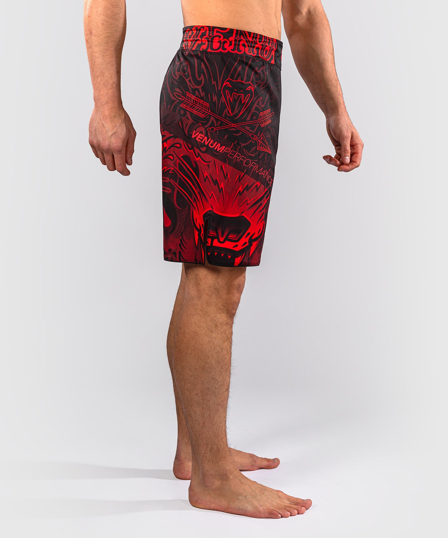 Venum Wolf Atak Fightshorts - Black/Red