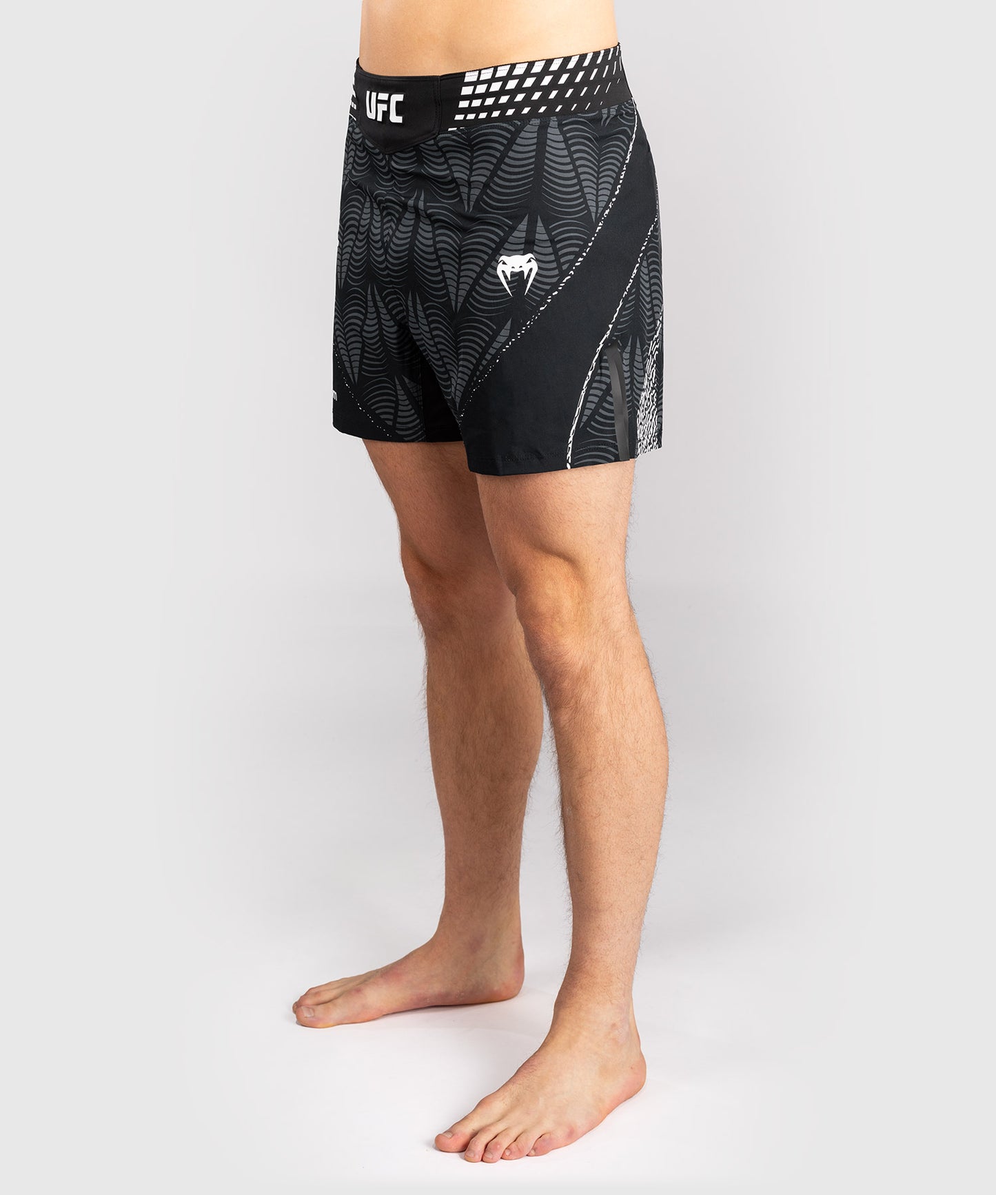 UFC Zenith by Venum Authentic Fight Night Kurze Passform Fight Short Herren - Schwarz