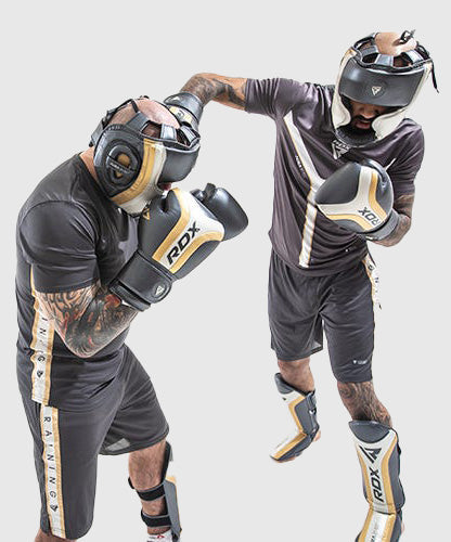 Casque de boxe RDX Sports Aura T-17 - Noir/Blanc/Or