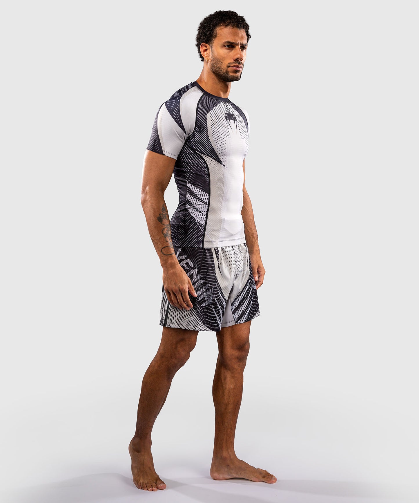 Rashguard à Manches Courtes Venum Galactic 3.0 - Blanc Cassé/Noir