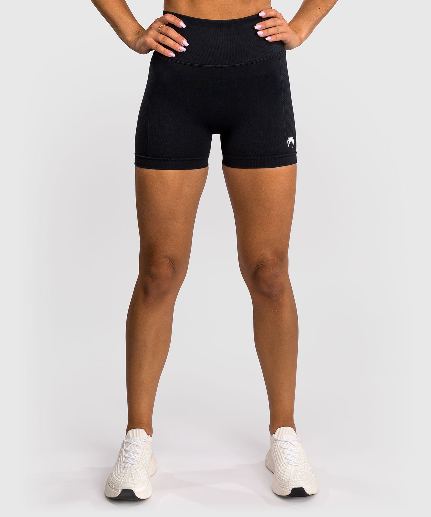 Venum Sculpt Shorts Vale Tudo – Negro/Blanco