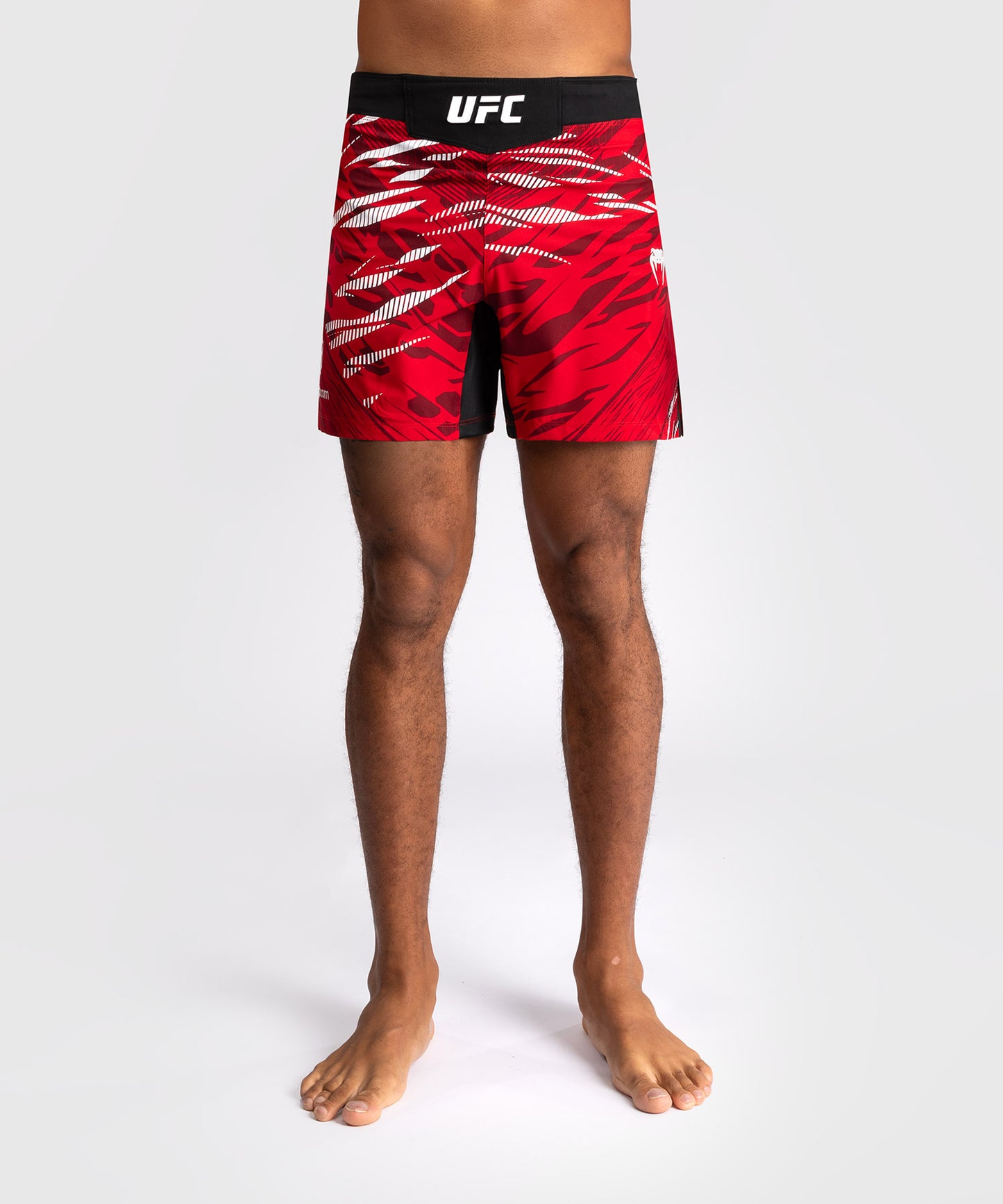 UFC Fusion by Venum Authentic Fight Night Shorts da Lotta per Uomo - Fit Corto - Rosso