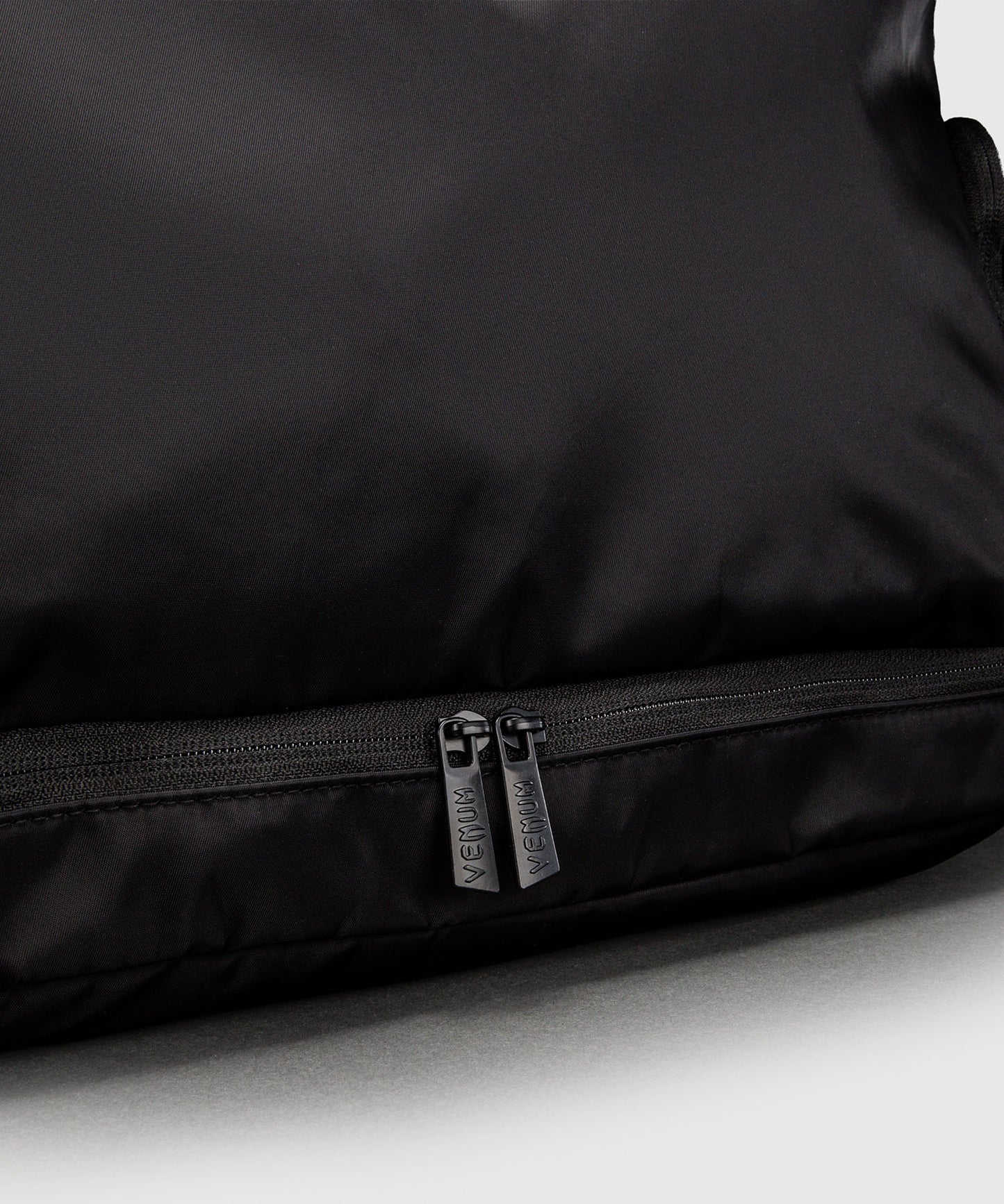 Venum Essential Sports Bags - Black