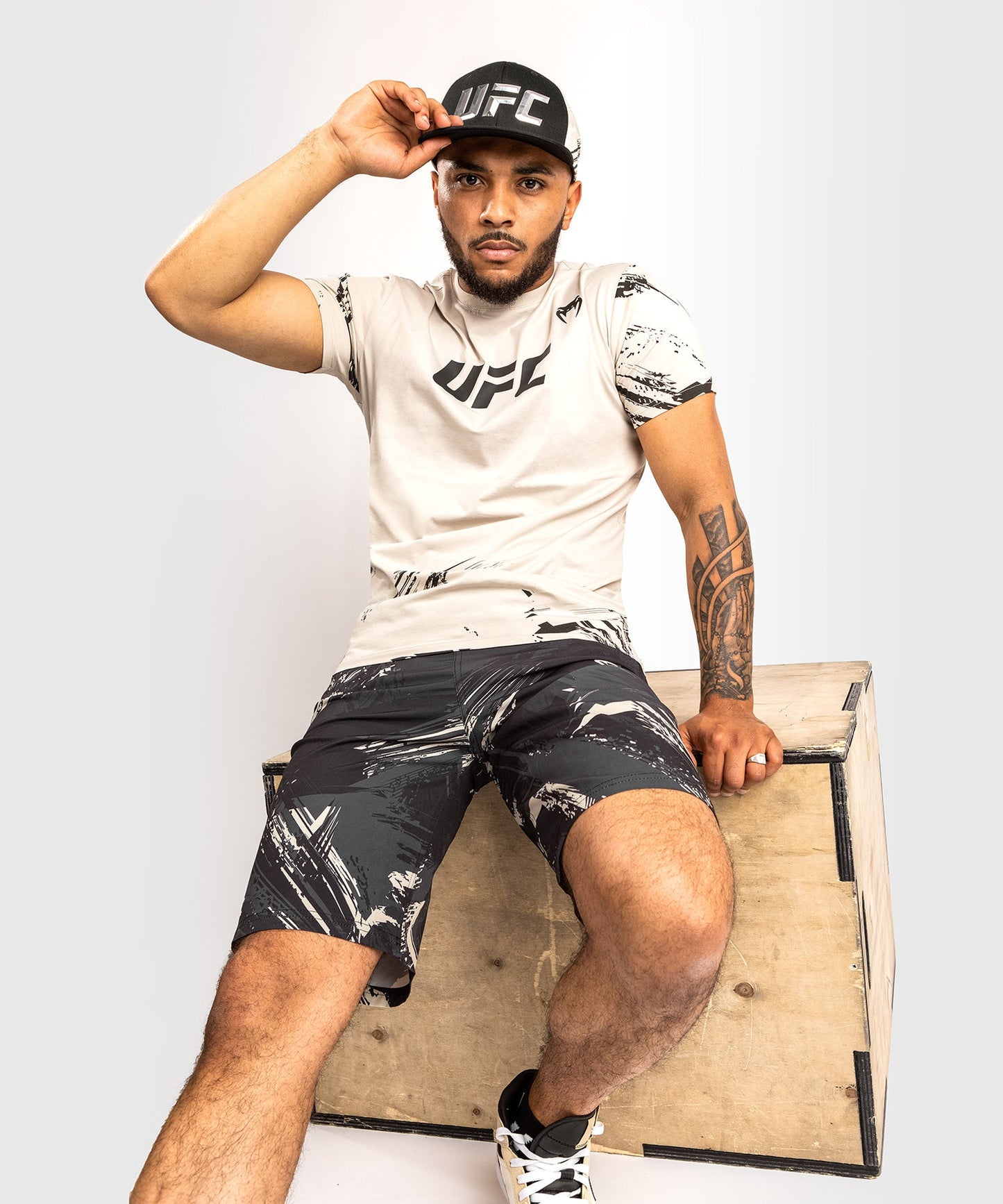 UFC T-Shirt Venum Authentic Fight Week 2.0 - Short Sleeve - Sand