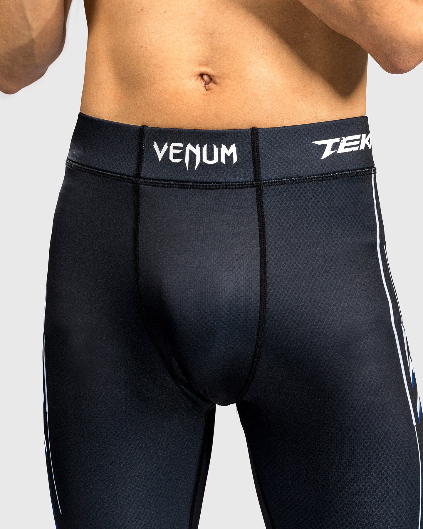 Venum x TEKKEN 8 - Jin Kazama Pantalloni a compressione - Blu/Nero/Bianco
