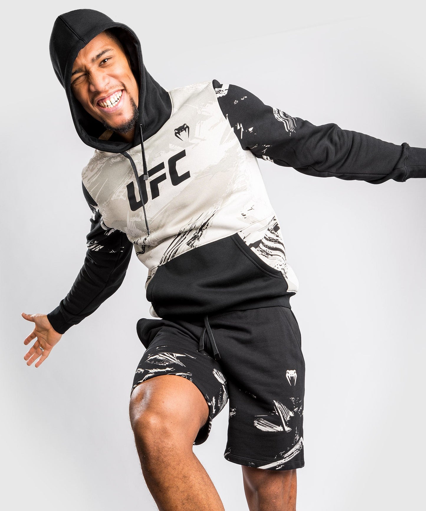 Men's UFC Hoodie Venum Authentic Fight Week 2.0 - Sand/Black