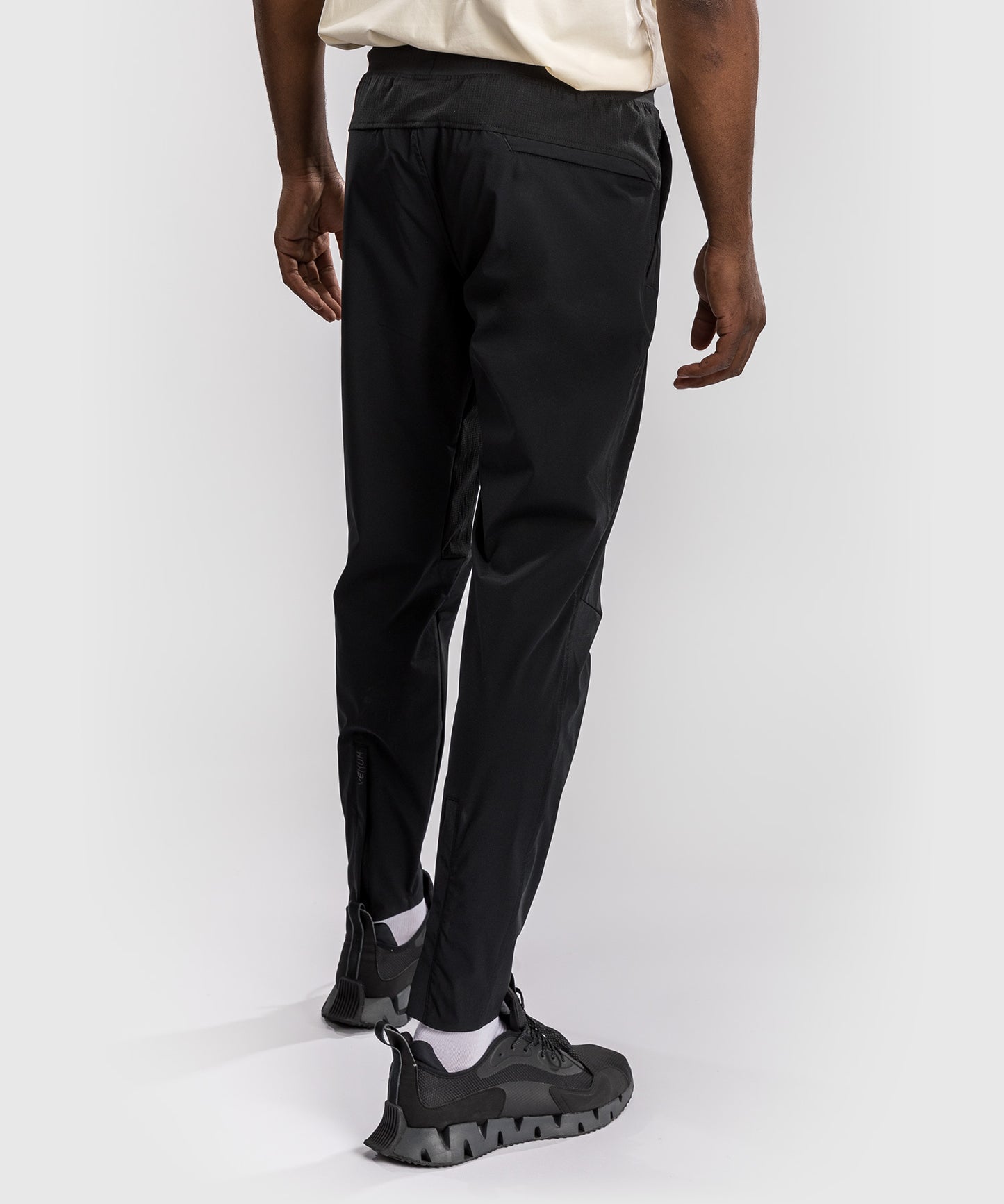 Venum Fly Jogginghose - Tiefschwarz