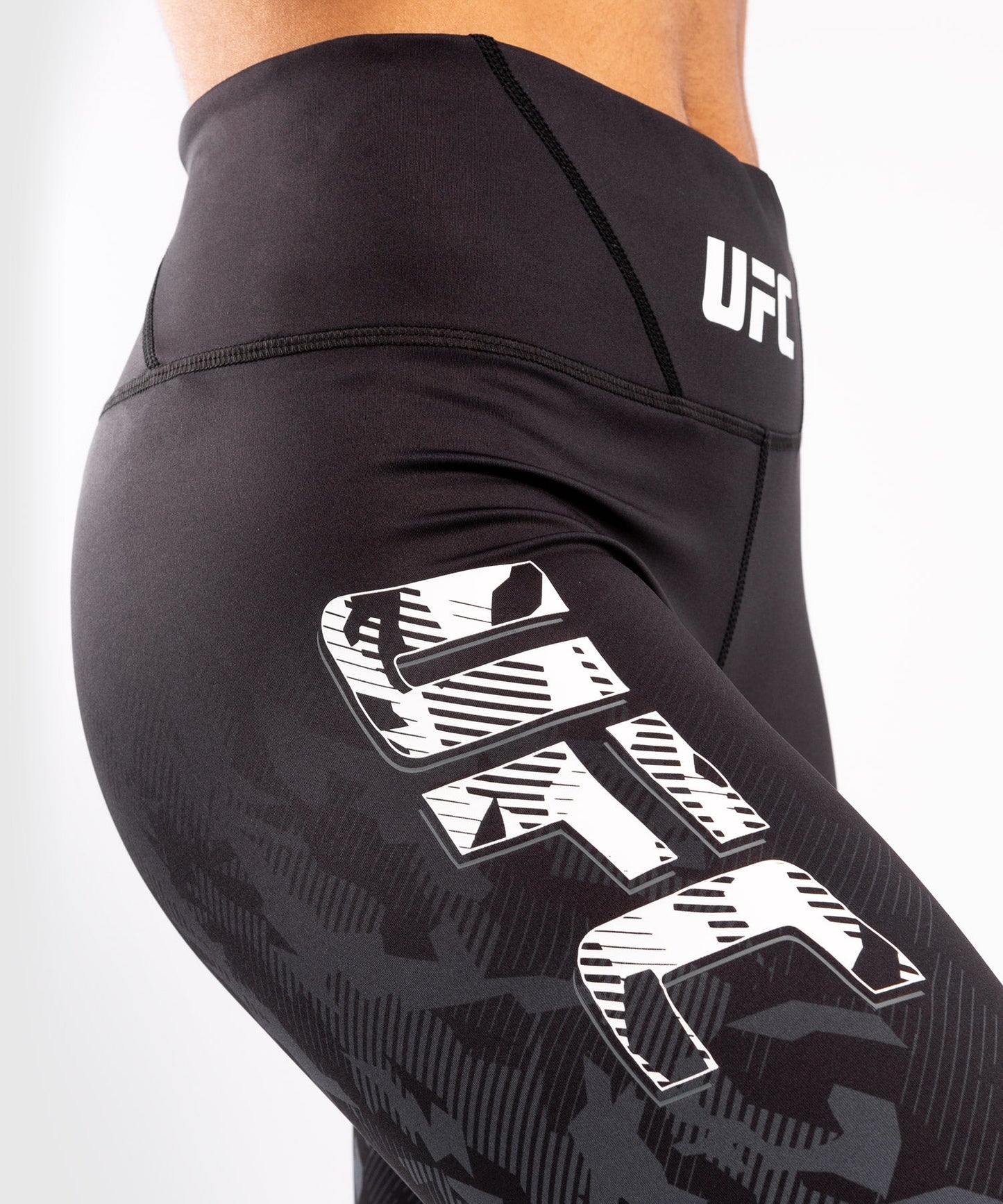 Women's UFC Venum Authentic Fight Week Leggings - Black