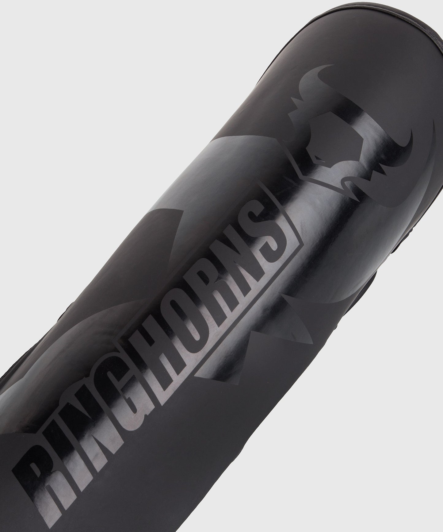 Protège-tibias et pieds Ringhorns Charger by Venum - Noir/Noir