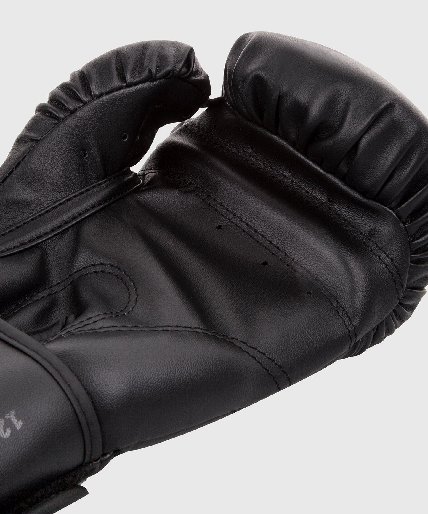 Gants de boxe Venum Contender - Noir/Noir