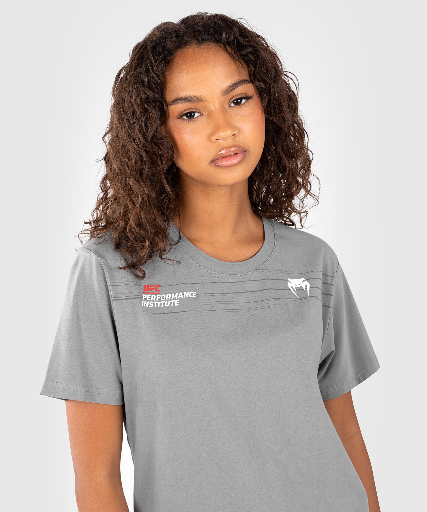 UFC Venum Performance Institute 2.0 T-Shirt Femme - Gris