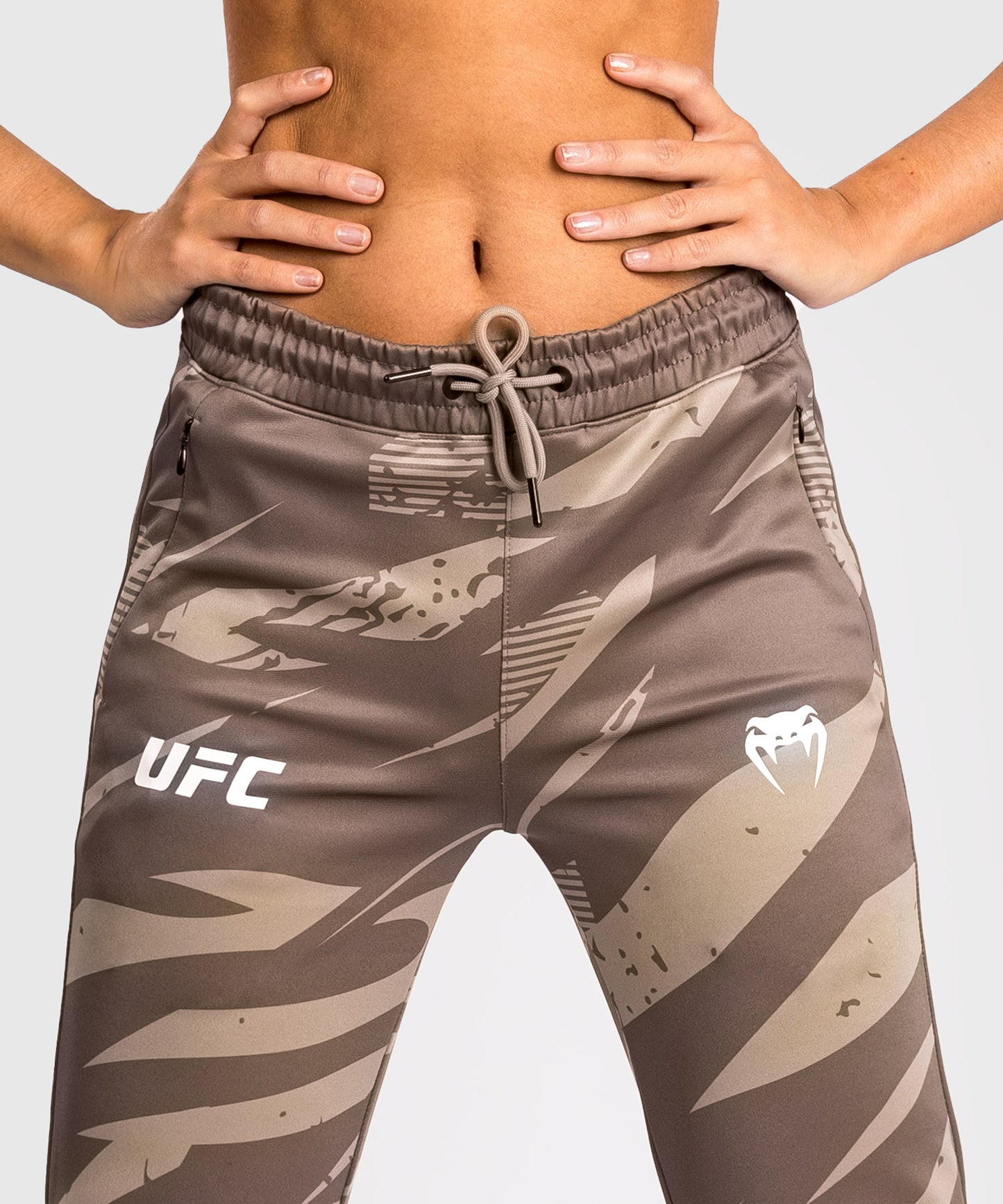 Pantalon pour Femmes UFC Adrenaline by Venum Fight Week - Desert Camo