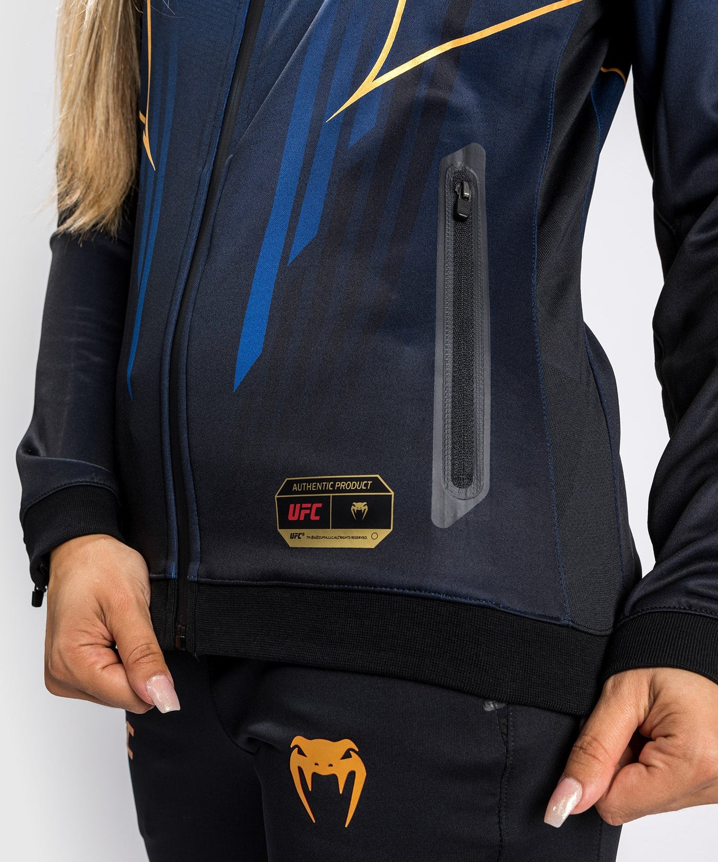 Sweatshirt à Capuche Femme UFC Venum Authentic Fight Night 2.0 - Midnight Edition - Champion