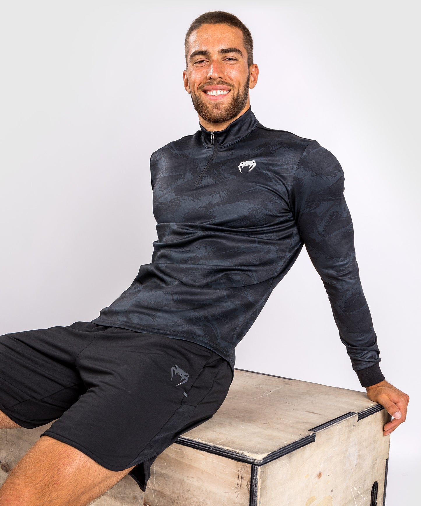 Venum Electron 3.0 Dry Tech T-Shirt - Langarm - Schwarz