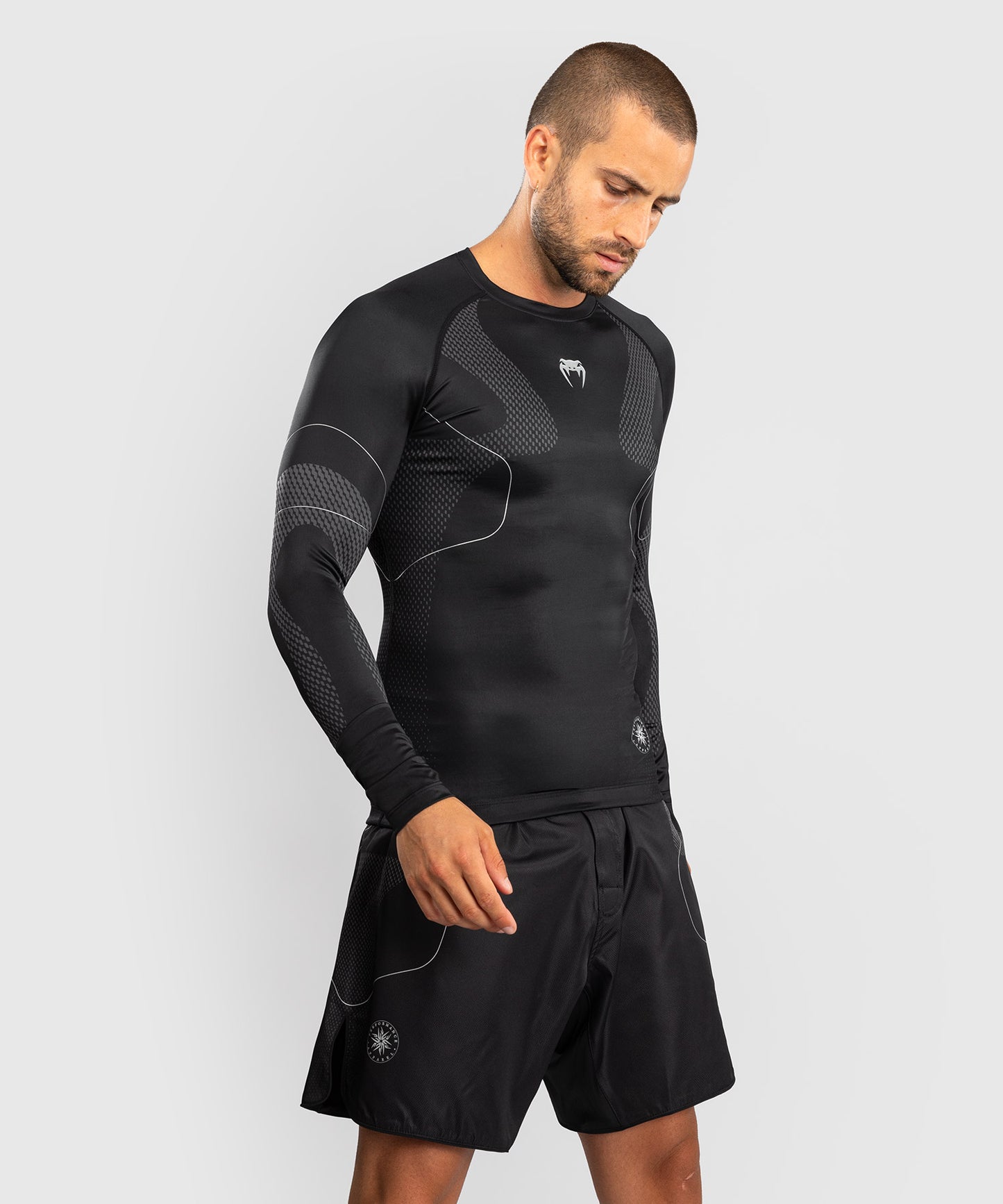 Rashguard Manches Longues Venum Nexus – Noir/Argent