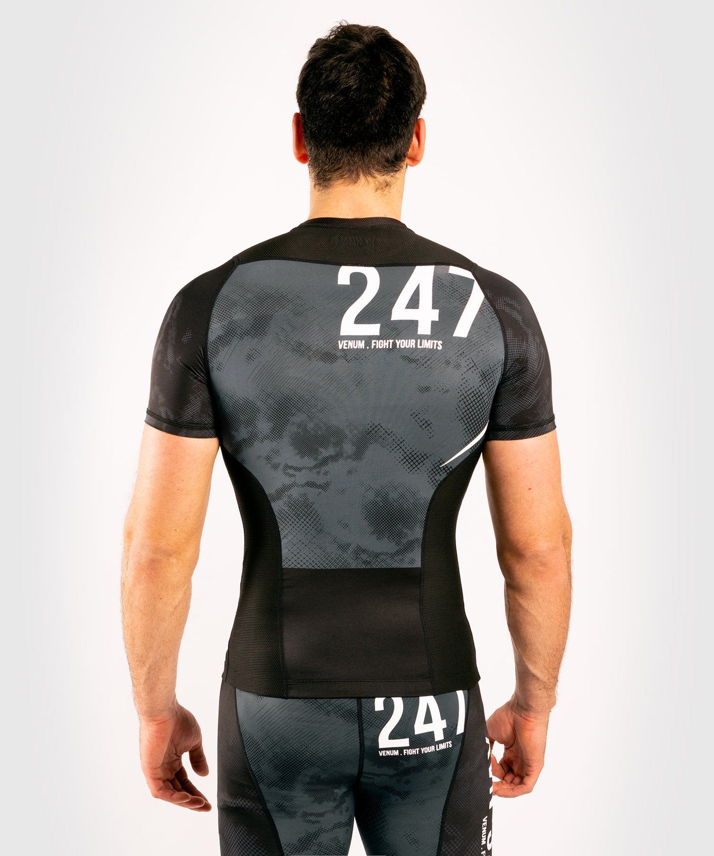 Venum Sky247 Rashguard - Short Sleeves