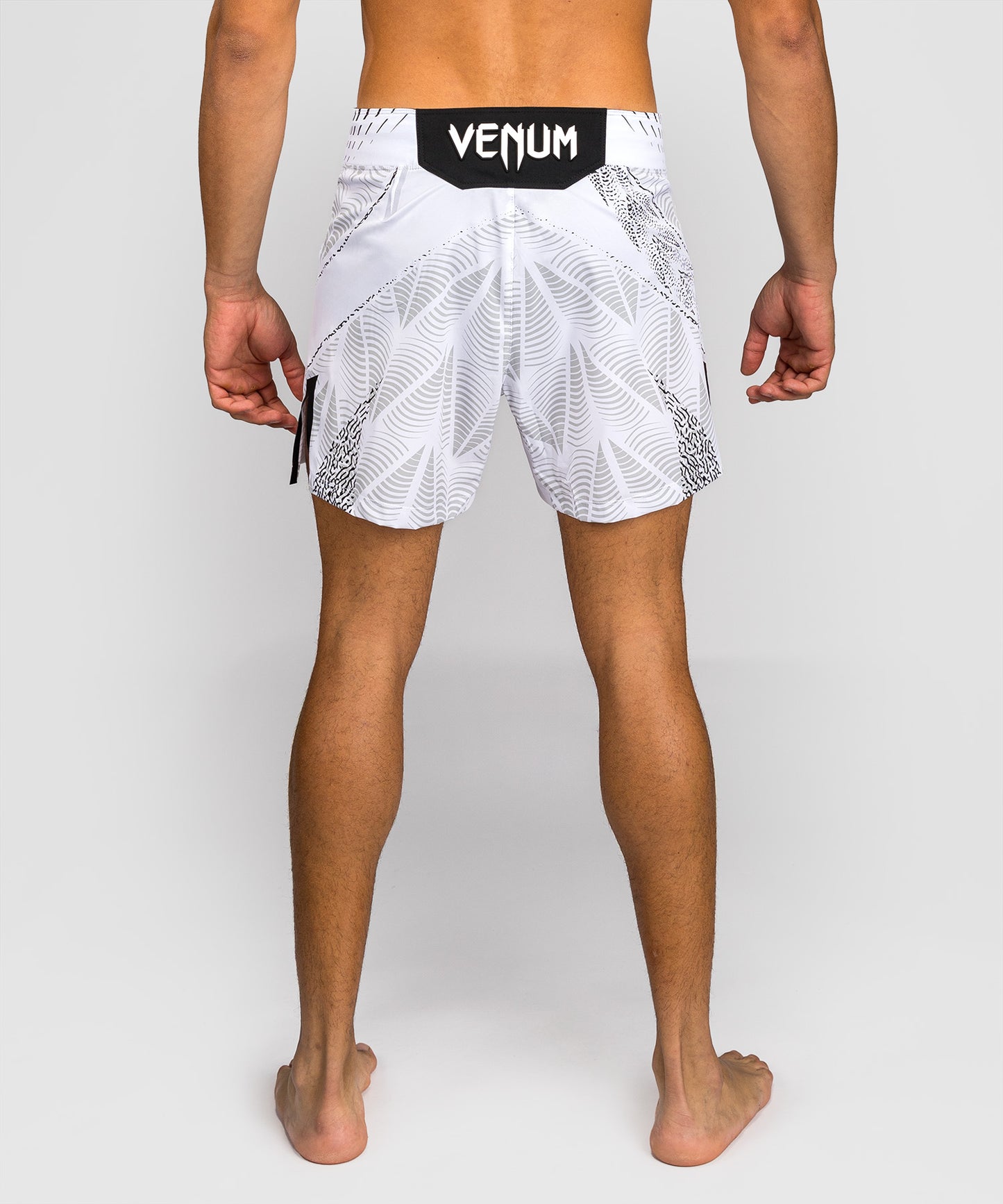 UFC Zenith by Venum Authentic Fight Night Kurze Passform Fight Short Herren - Weiß